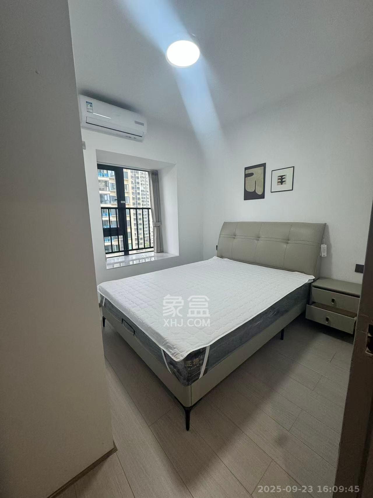 伊景园滨河苑  3室2厅2卫    2600.0元/月室内图