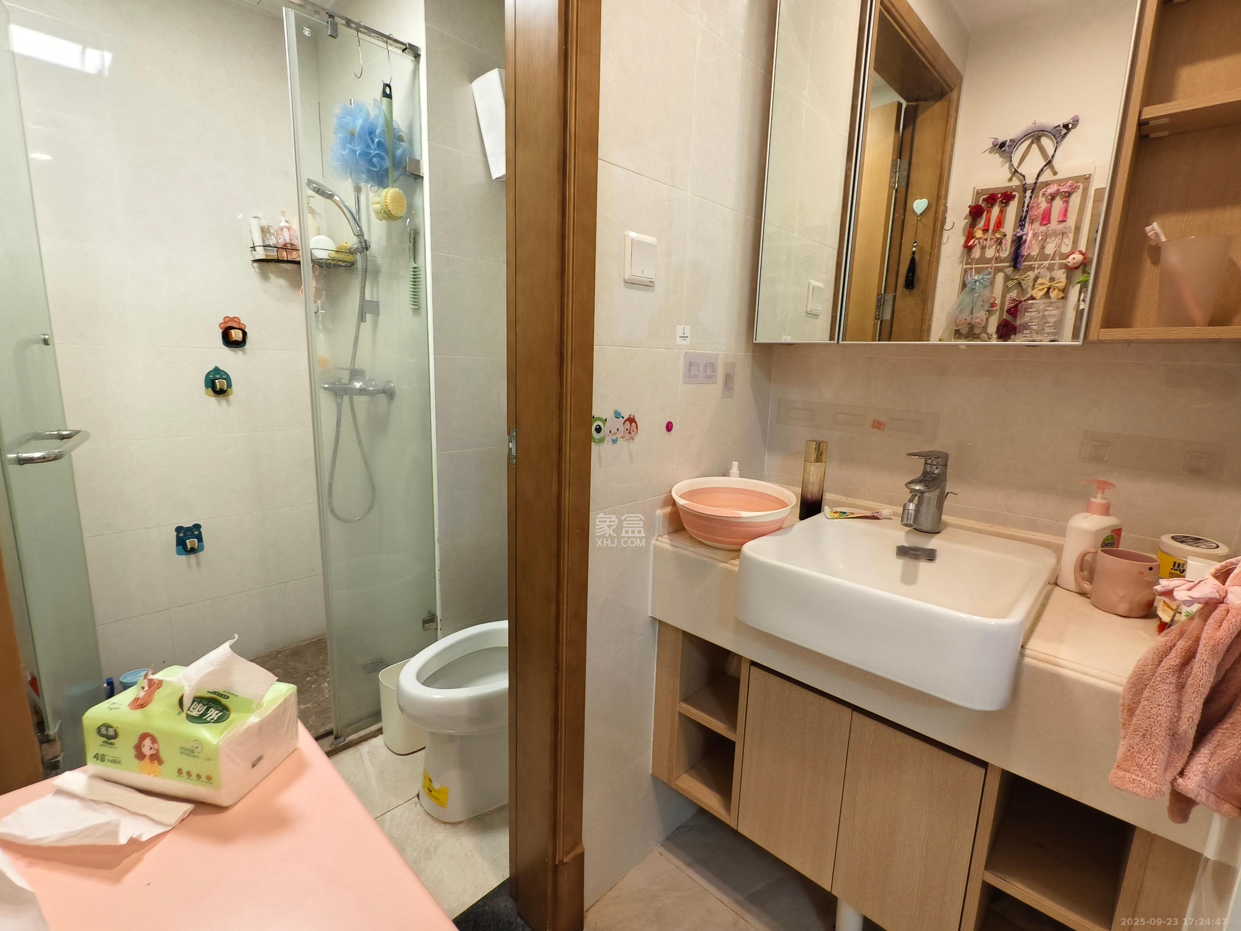 中海梅溪湖壹号  1室1厅1卫   2200.00元/月室内图