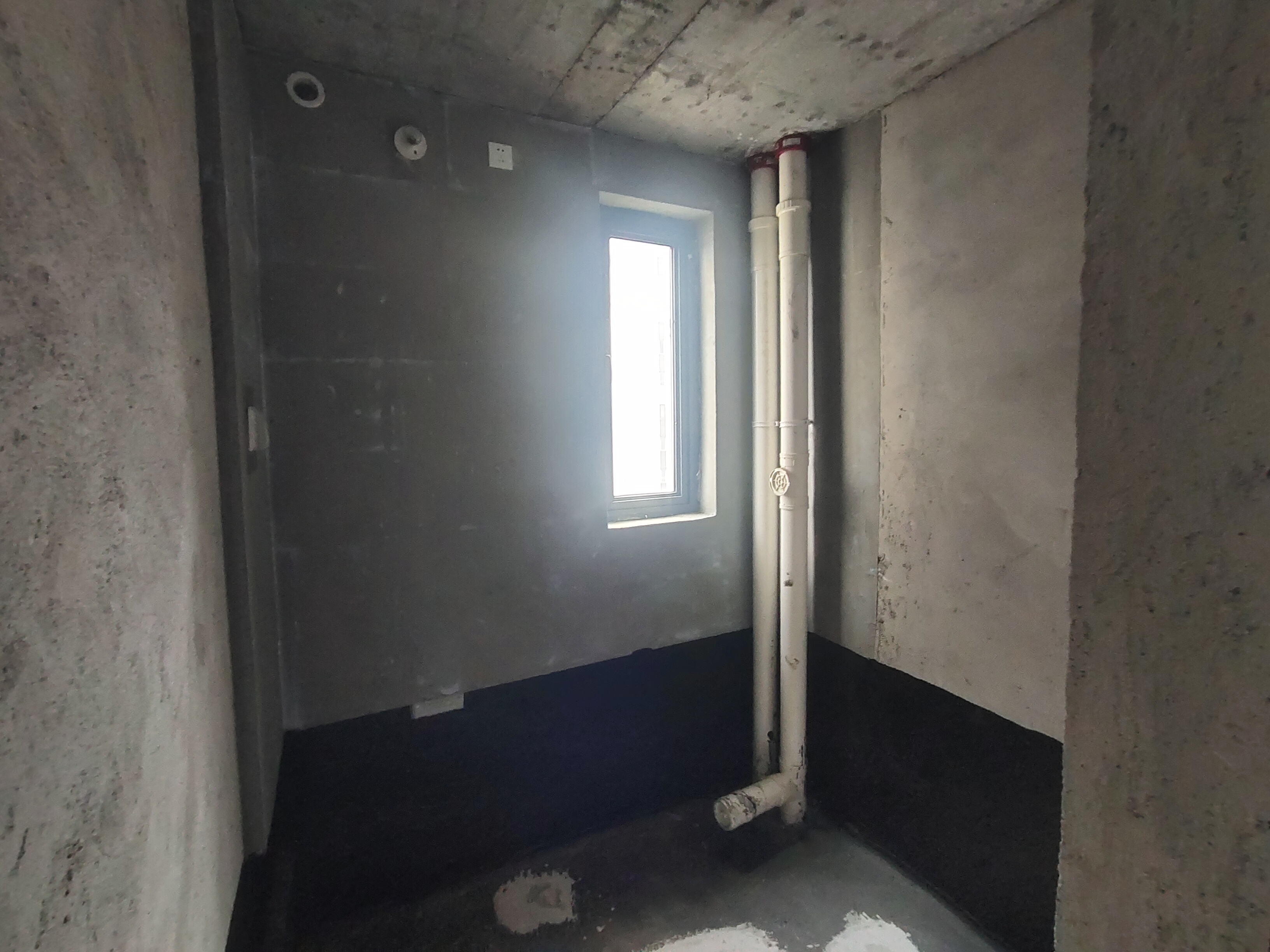 中建凤栖台  4室2厅2卫    53.8万客厅