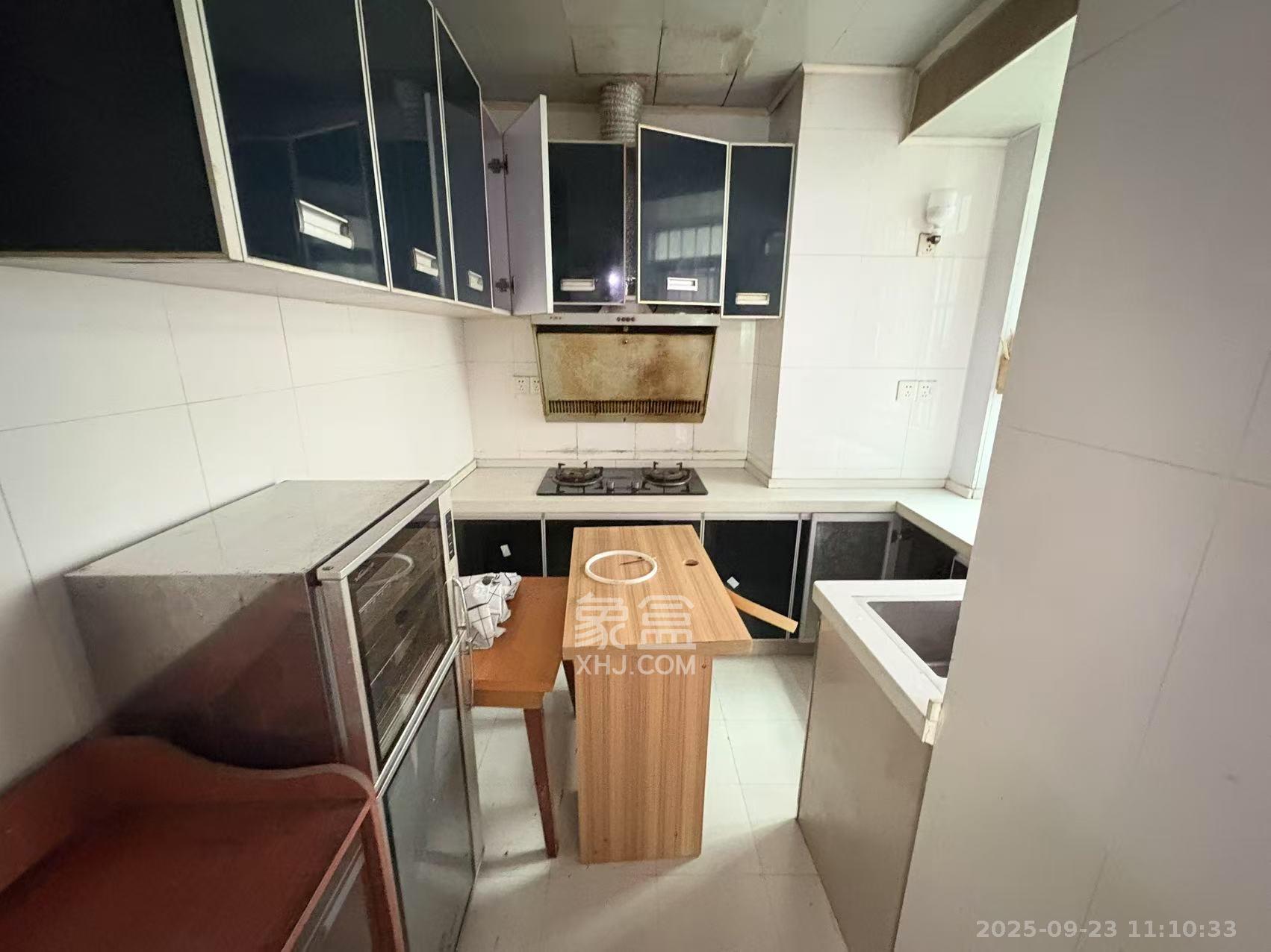 咸嘉新村嘉和苑 2室2厅1卫 2200.0元/月 咸嘉新村嘉和苑 2室2厅1卫 2200.0元/月室内图