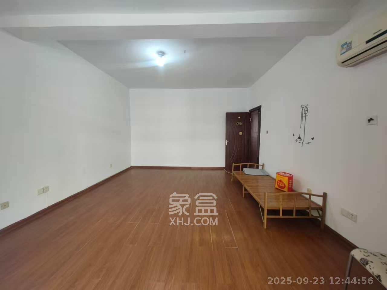 幸福里（幸福里一期）  4室2厅3卫    3500.0元/月室内图