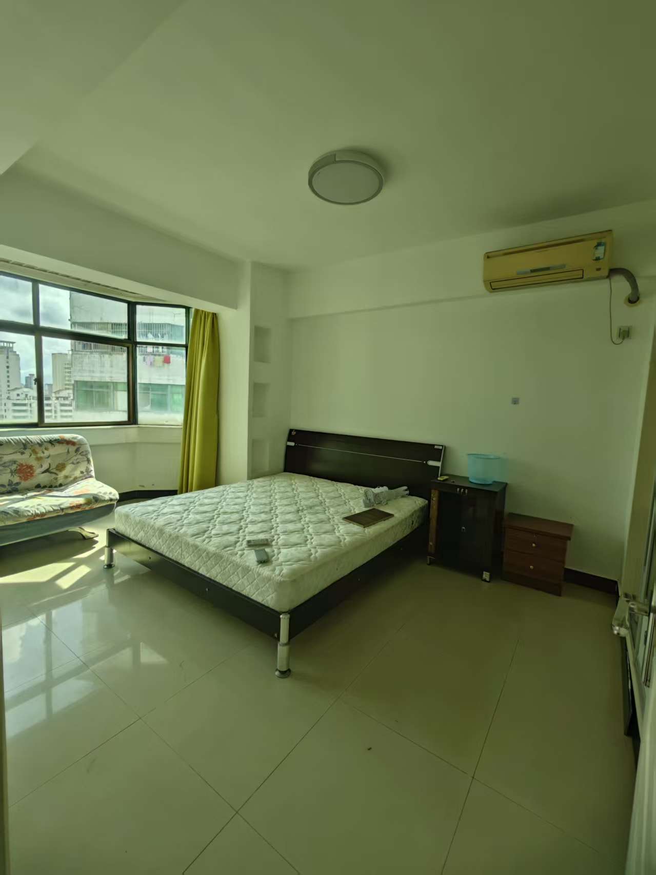 怡景花园  3室2厅2卫    2500.0元/月室内图