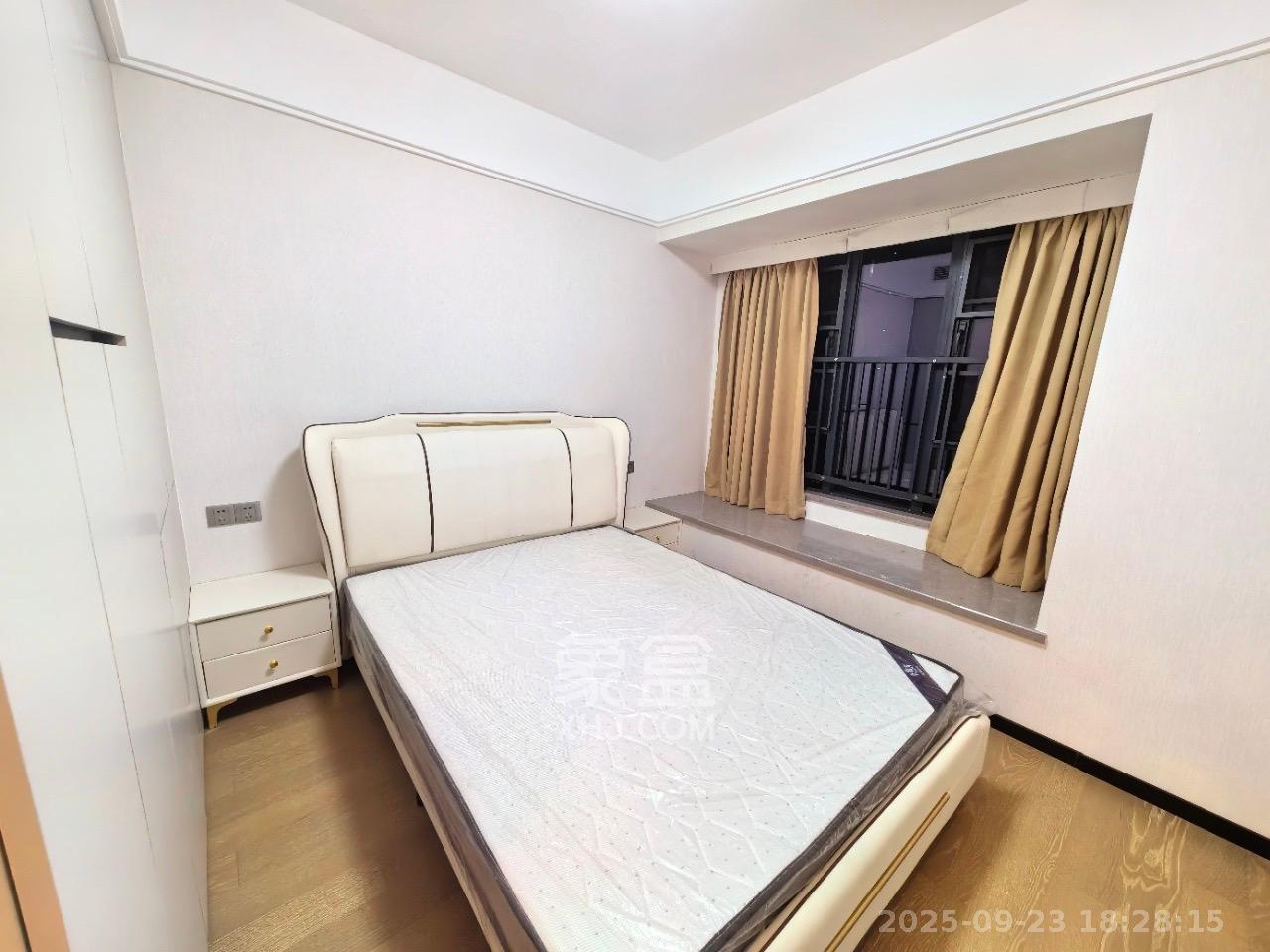 中海阅溪府 5室2厅3卫 5500.0元/月 中海阅溪府 5室2厅3卫 5500.0元/月室内图