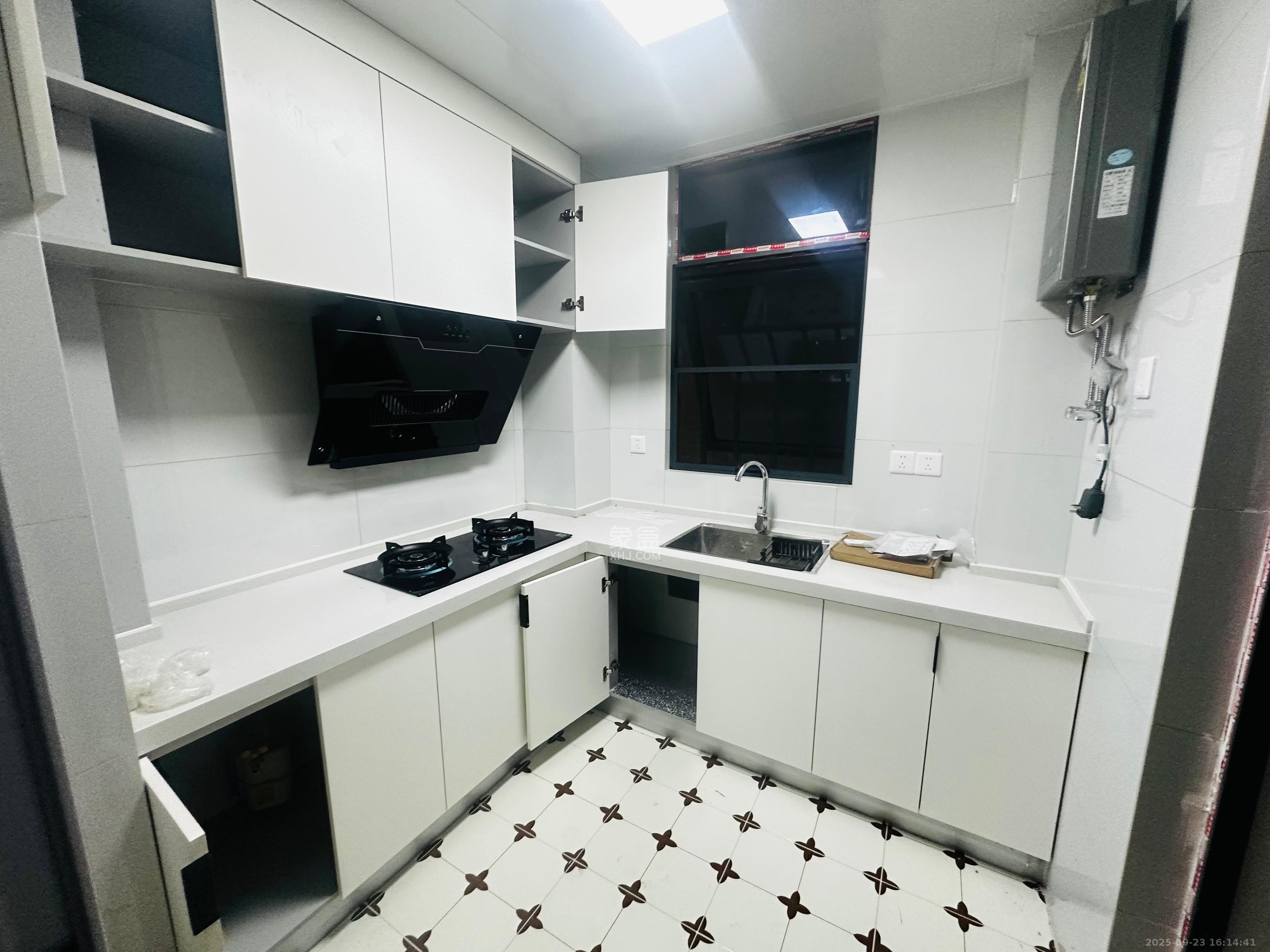 钱隆首府(福晟御园)  3室1厅1卫    2800.0元/月室内图