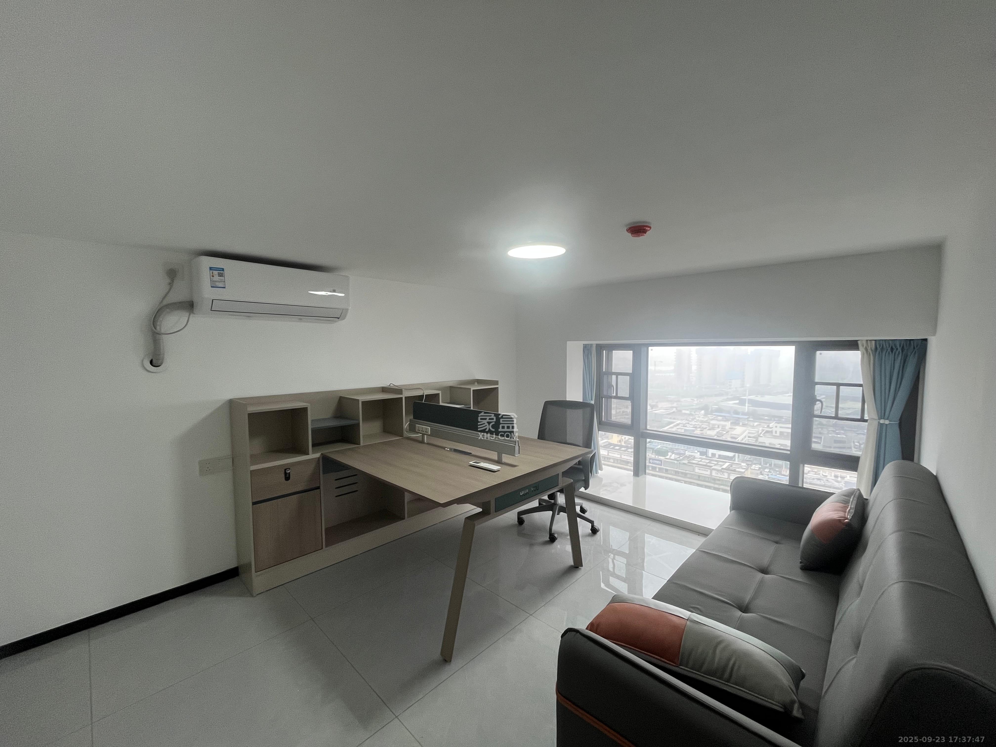 恒大时代广场 3室2厅2卫 2200.0元/月 恒大时代广场 3室2厅2卫 2200.0元/月室内图