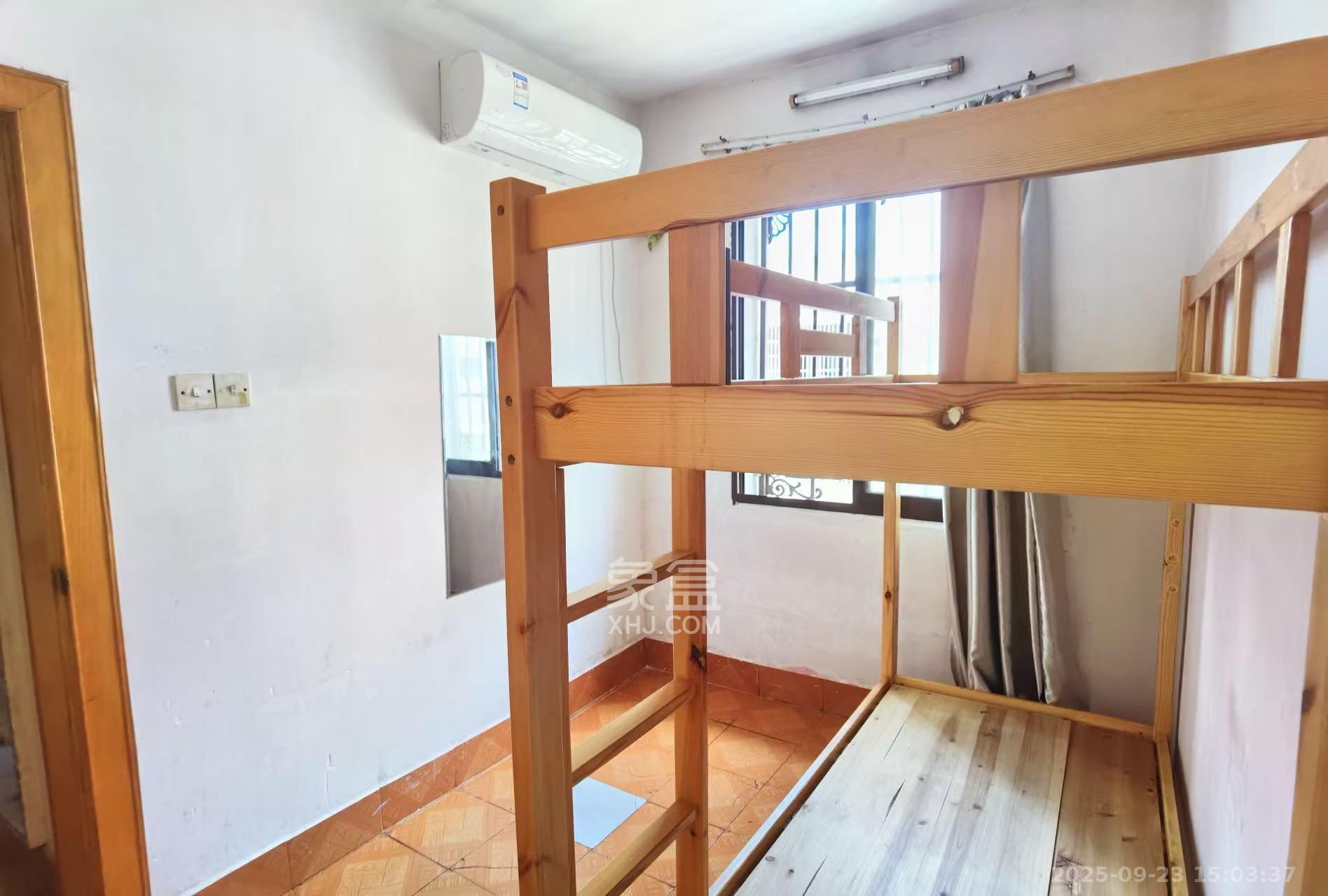 里仁巷22号工商联宿舍  3室1厅1卫    3200.0元/月室内图