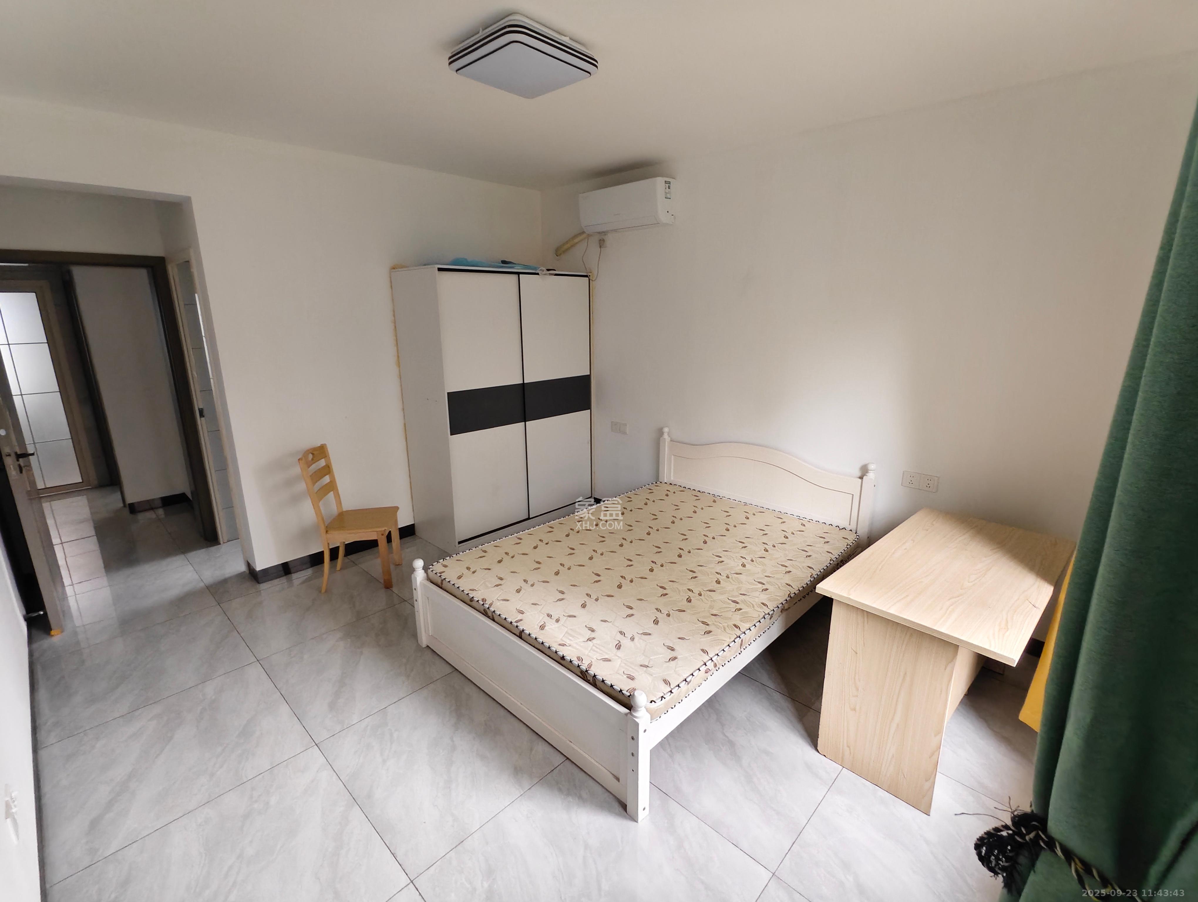 明发阅江悦府 4室2厅2卫 2500.0元/月 明发阅江悦府 4室2厅2卫 2500.0元/月室内图