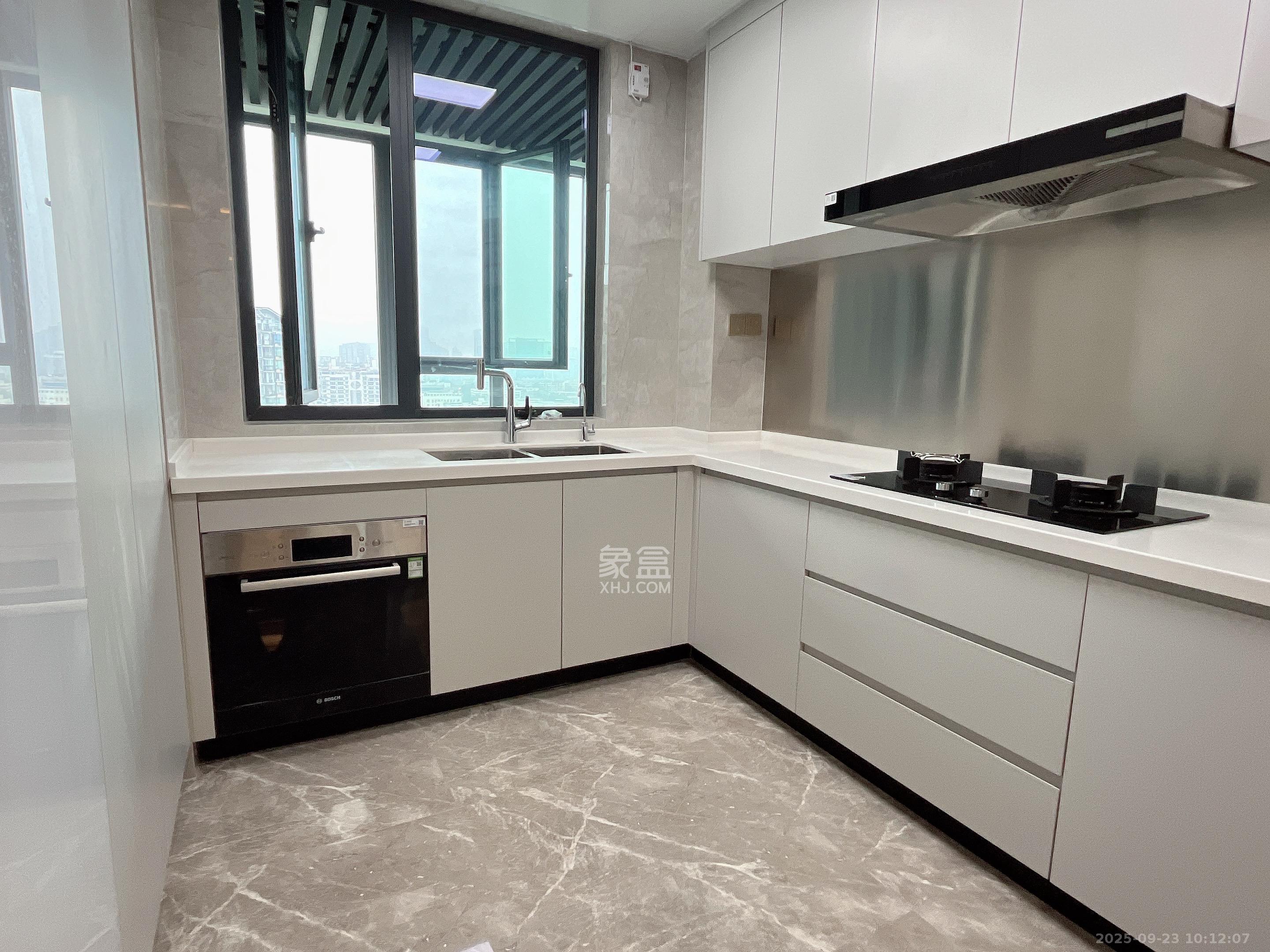 江山印 5室2厅3卫 24800.0元/月 江山印 5室2厅3卫 24800.0元/月室内图