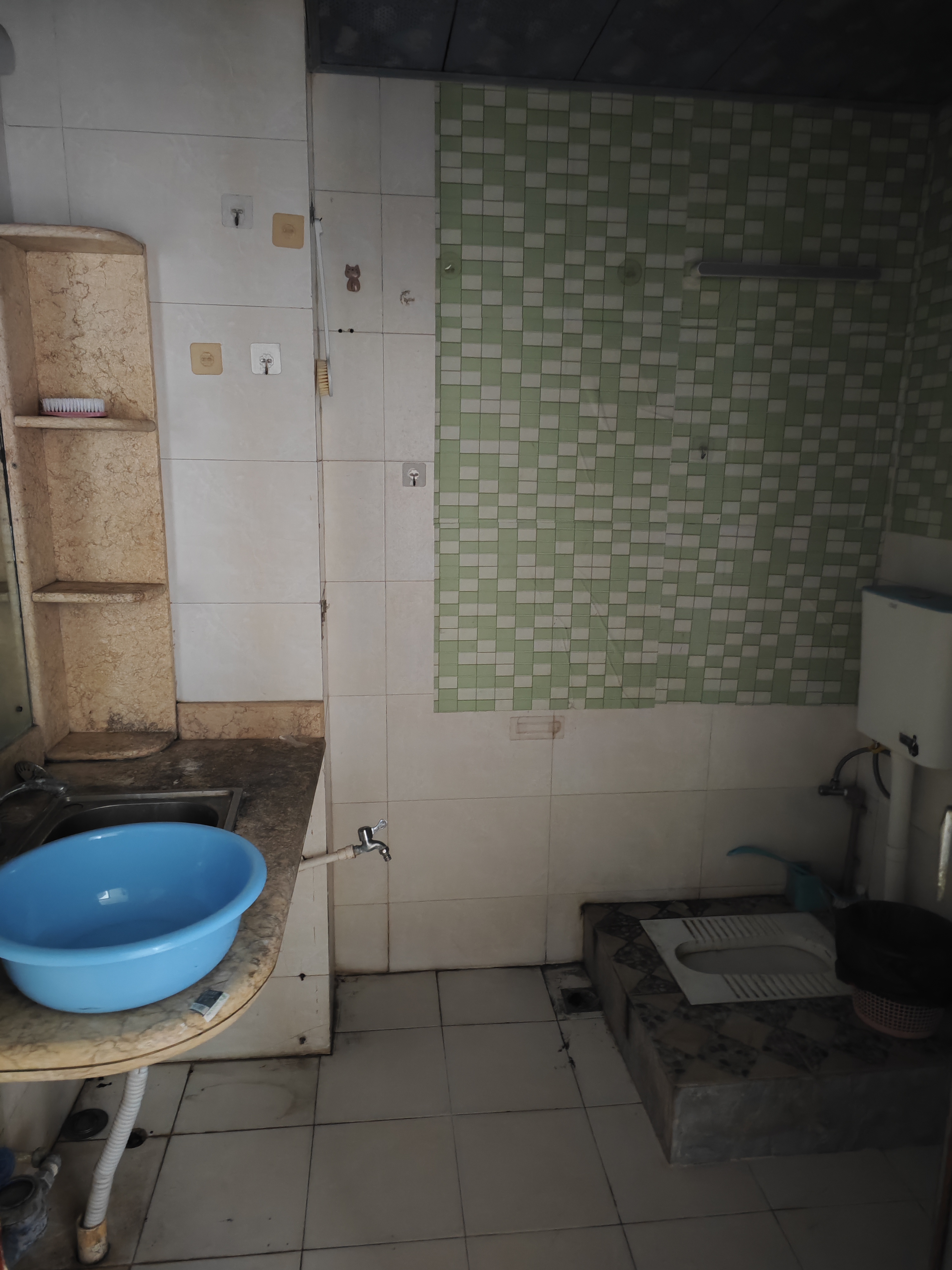 怡景花园  3室1厅1卫    2300.0元/月室内图