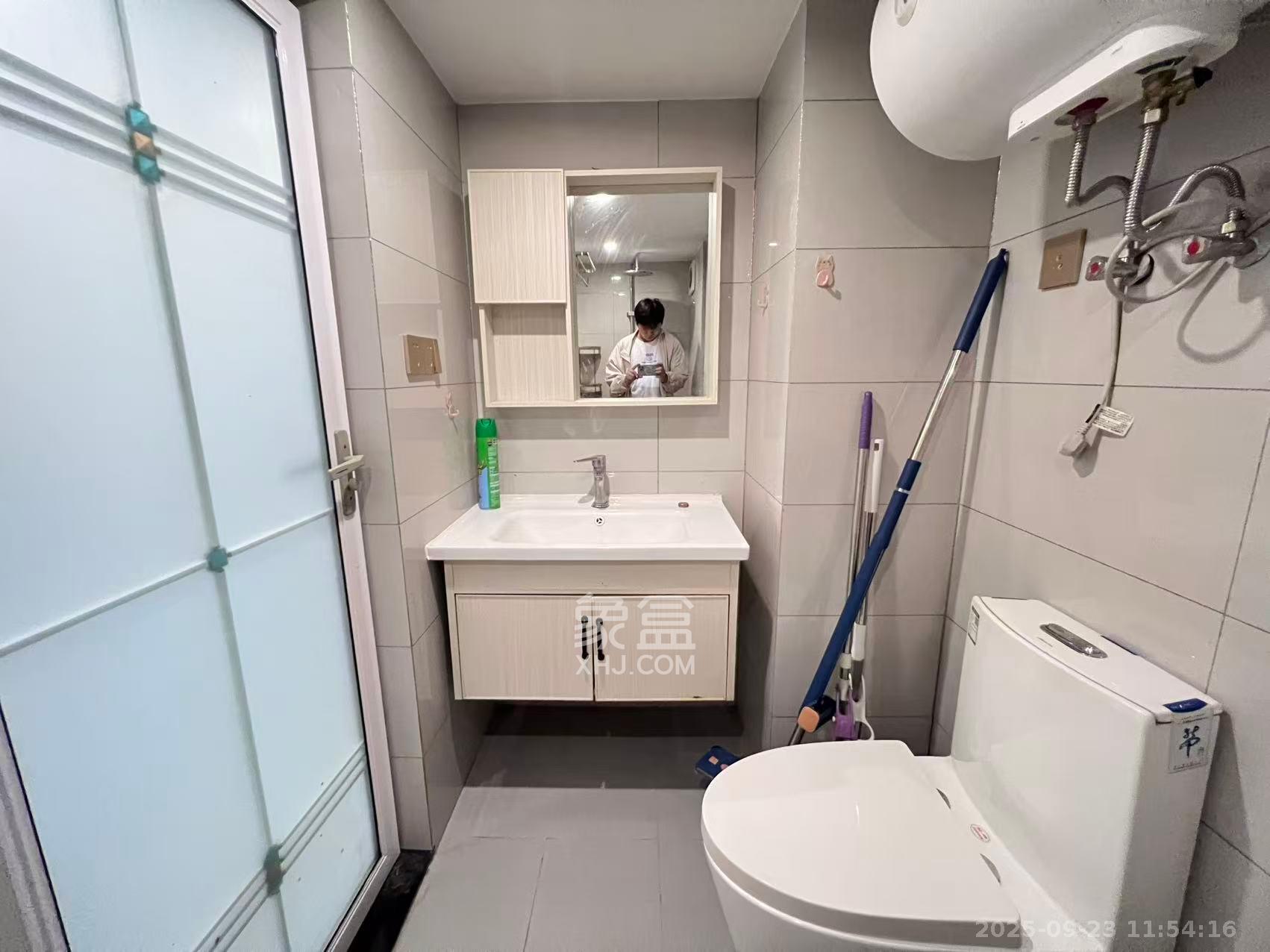 龙湖新壹城  1室1厅2卫   1500.00元/月室内图