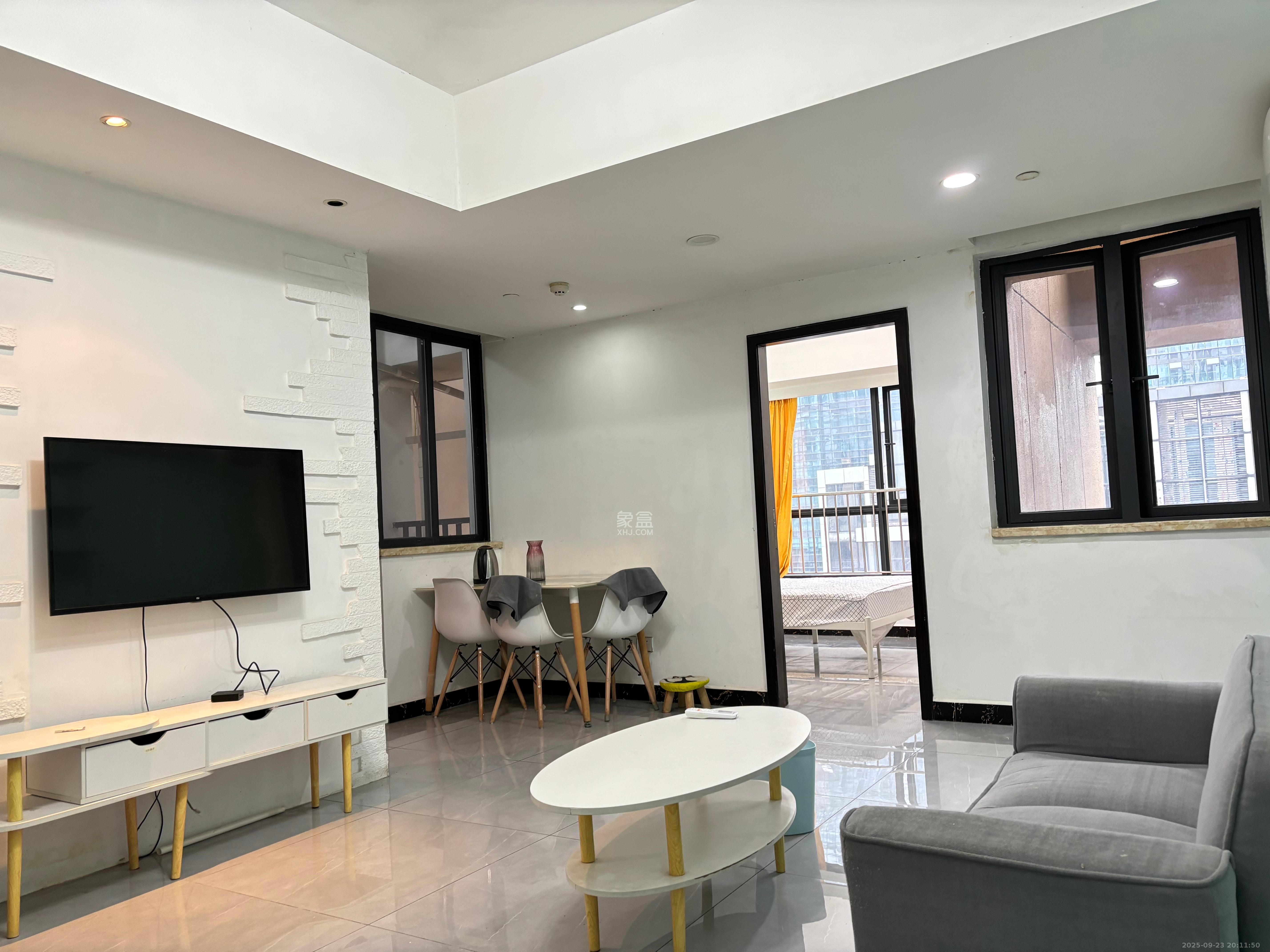 德思勤城市广场(宝格丽公寓) 1室1厅1卫 2200.0元/月 德思勤城市广场(宝格丽公寓) 1室1厅1卫 2200.0元/月室内图