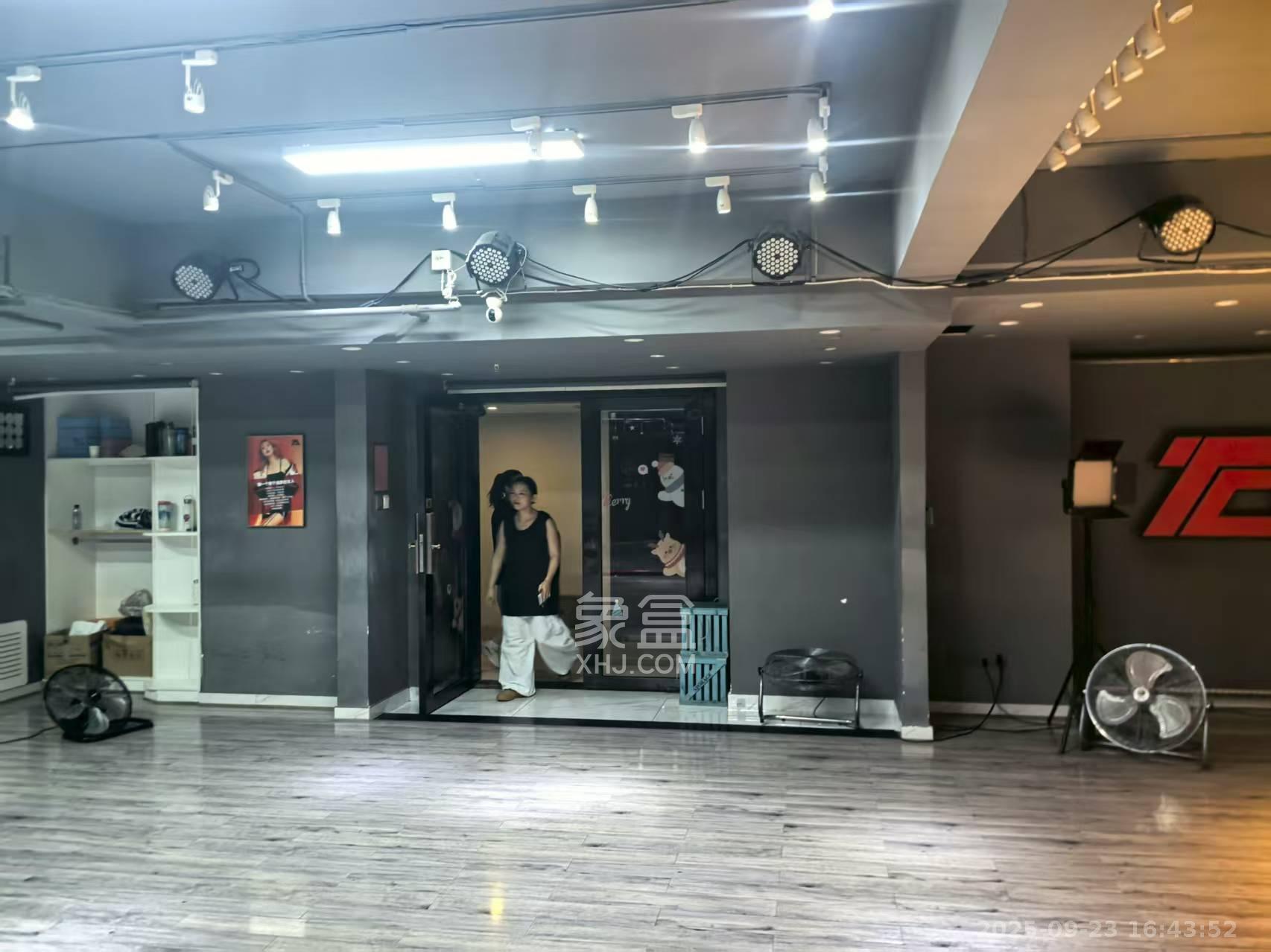 英祥春天 1室1厅1卫 5000.0元/月 英祥春天 1室1厅1卫 5000.0元/月室内图