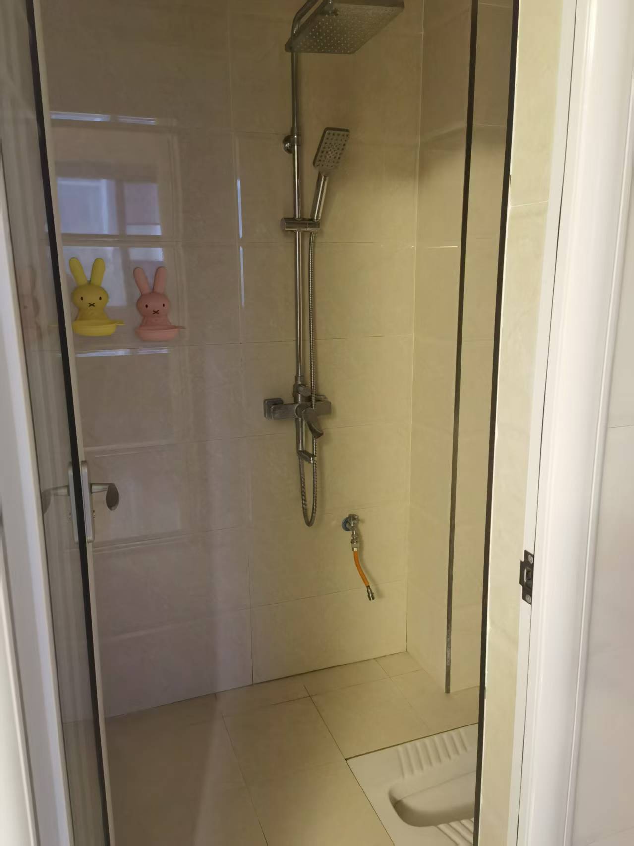 雄森国际  1室1厅1卫    1800.0元/月室内图