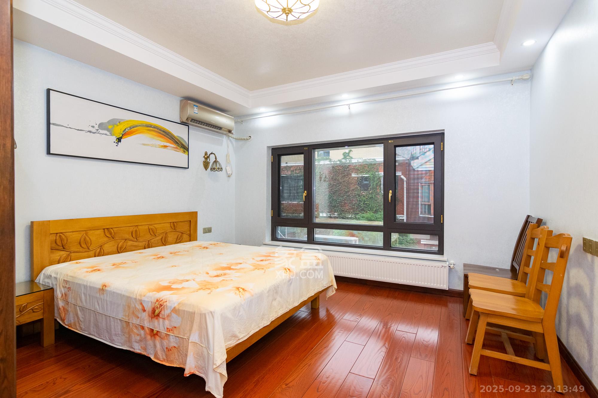 悦禧国际山庄 5室3厅4卫 438.0万 悦禧国际山庄 5室3厅4卫 438.0万卧室