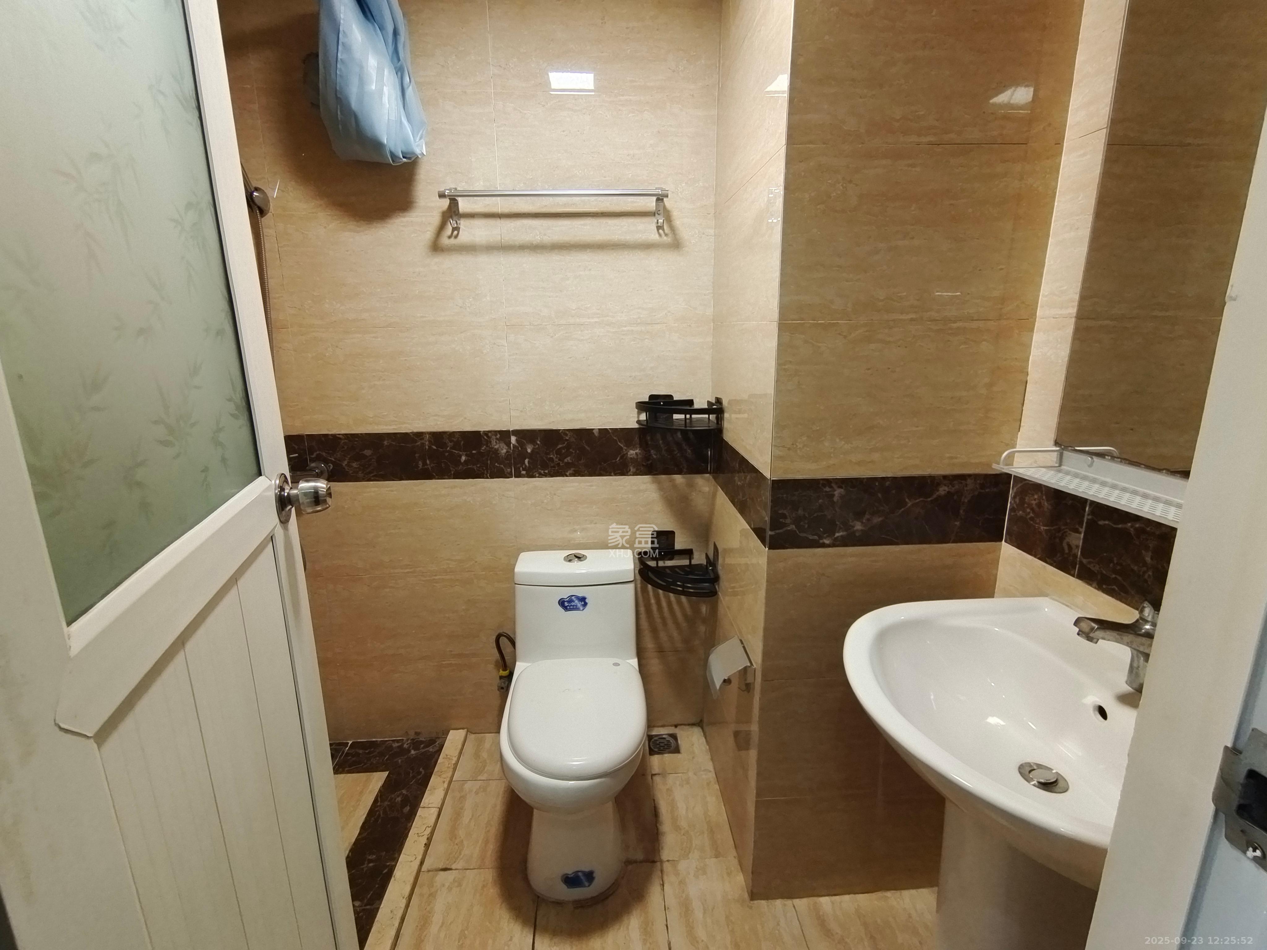 万科白鹭郡 1室1厅1卫 1400.0元/月 万科白鹭郡 1室1厅1卫 1400.0元/月室内图