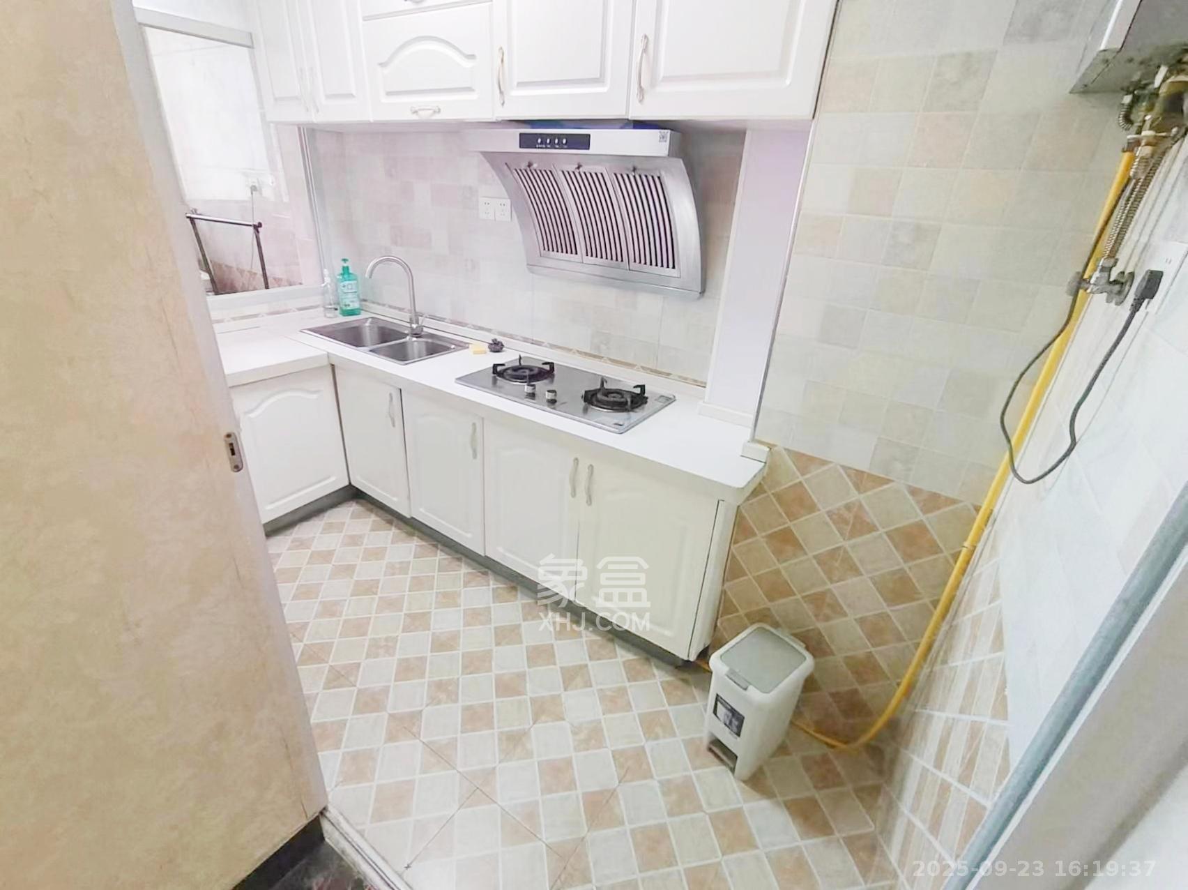 和庄  3室2厅1卫    1950.0元/月室内图