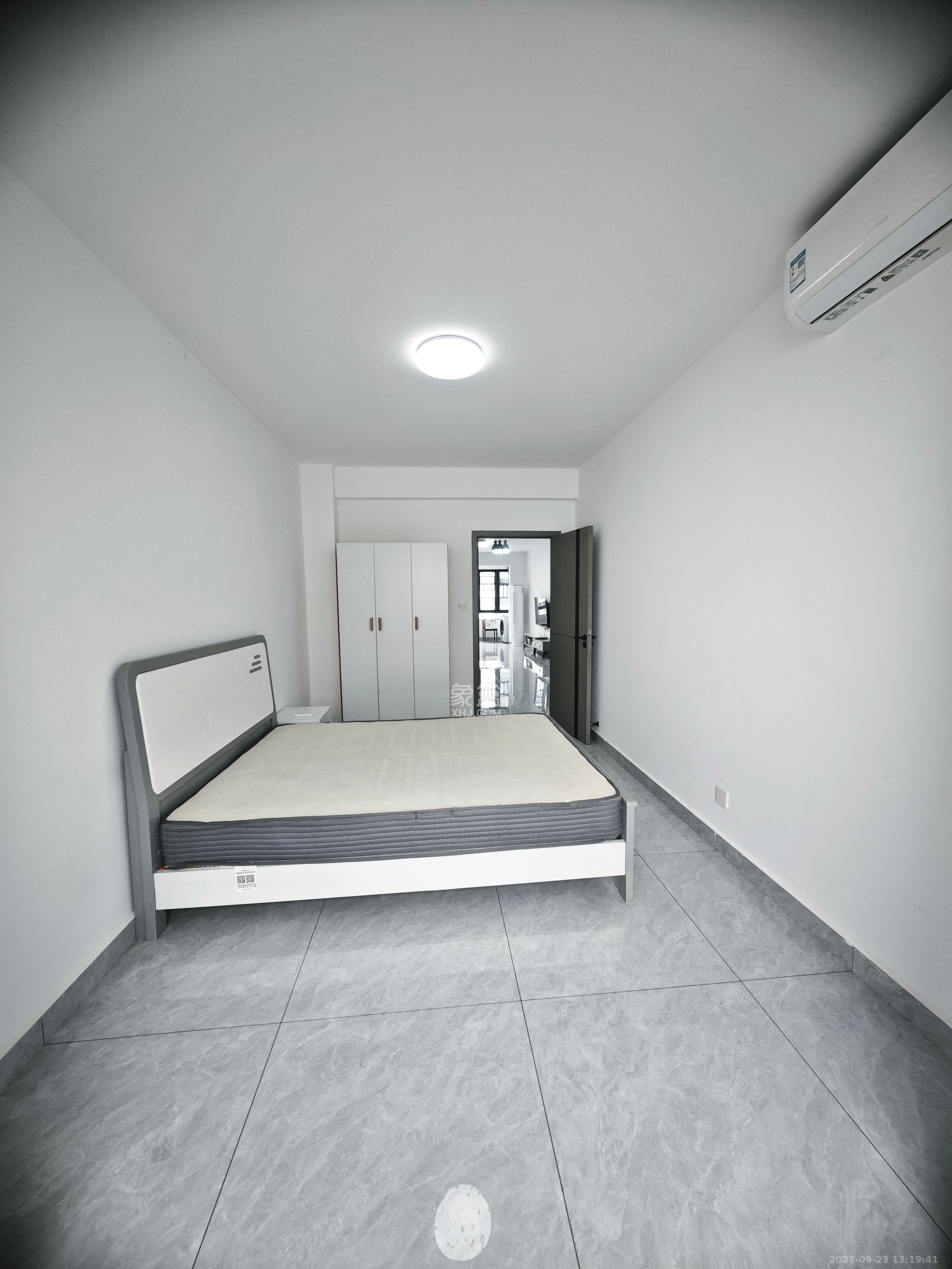 五矿万境水岸 3室2厅2卫 1700.0元/月 五矿万境水岸 3室2厅2卫 1700.0元/月室内图