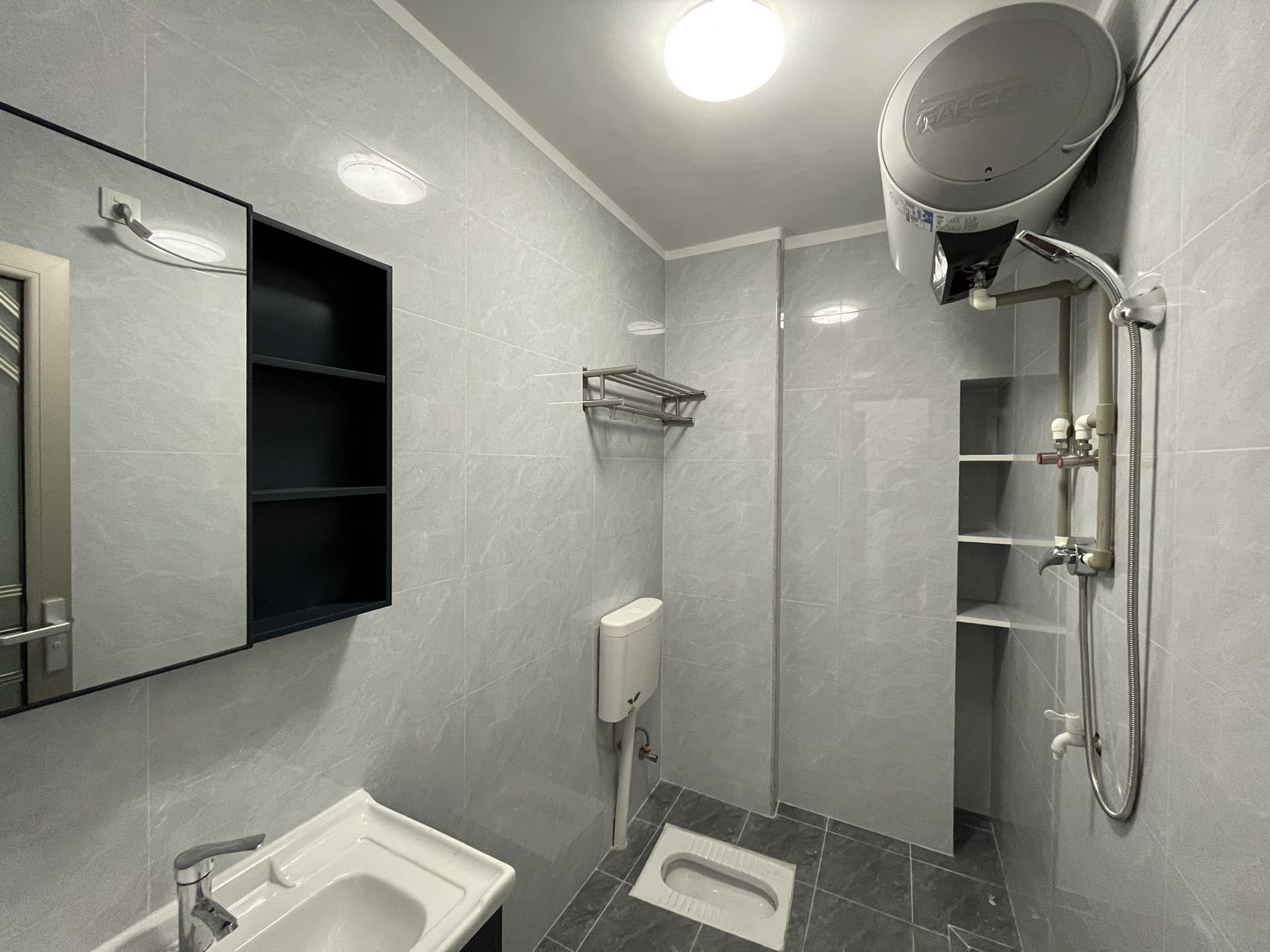 和谐家园(锦和广场) 1室0厅1卫 1800.0元/月 和谐家园(锦和广场) 1室0厅1卫 1800.0元/月室内图