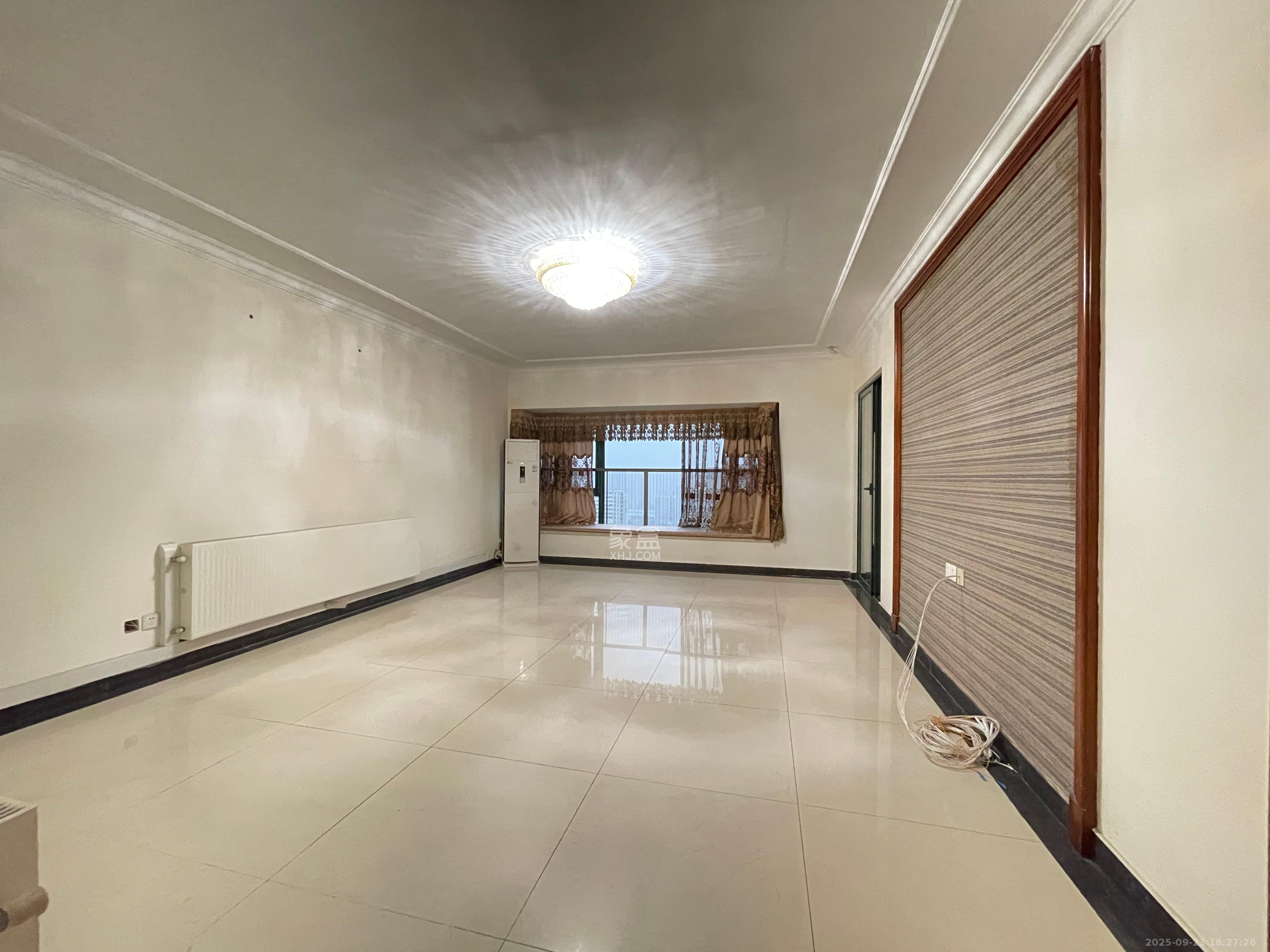 恒大名都  4室2厅4卫    3400.0元/月 恒大名都  4室2厅4卫    3400.0元/月