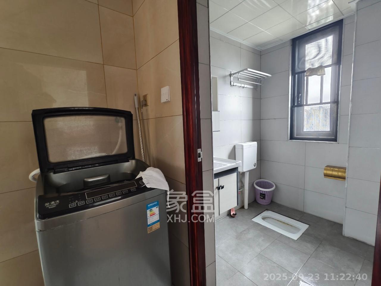 叠彩兰亭 3室2厅1卫 2500.0元/月 叠彩兰亭 3室2厅1卫 2500.0元/月室内图