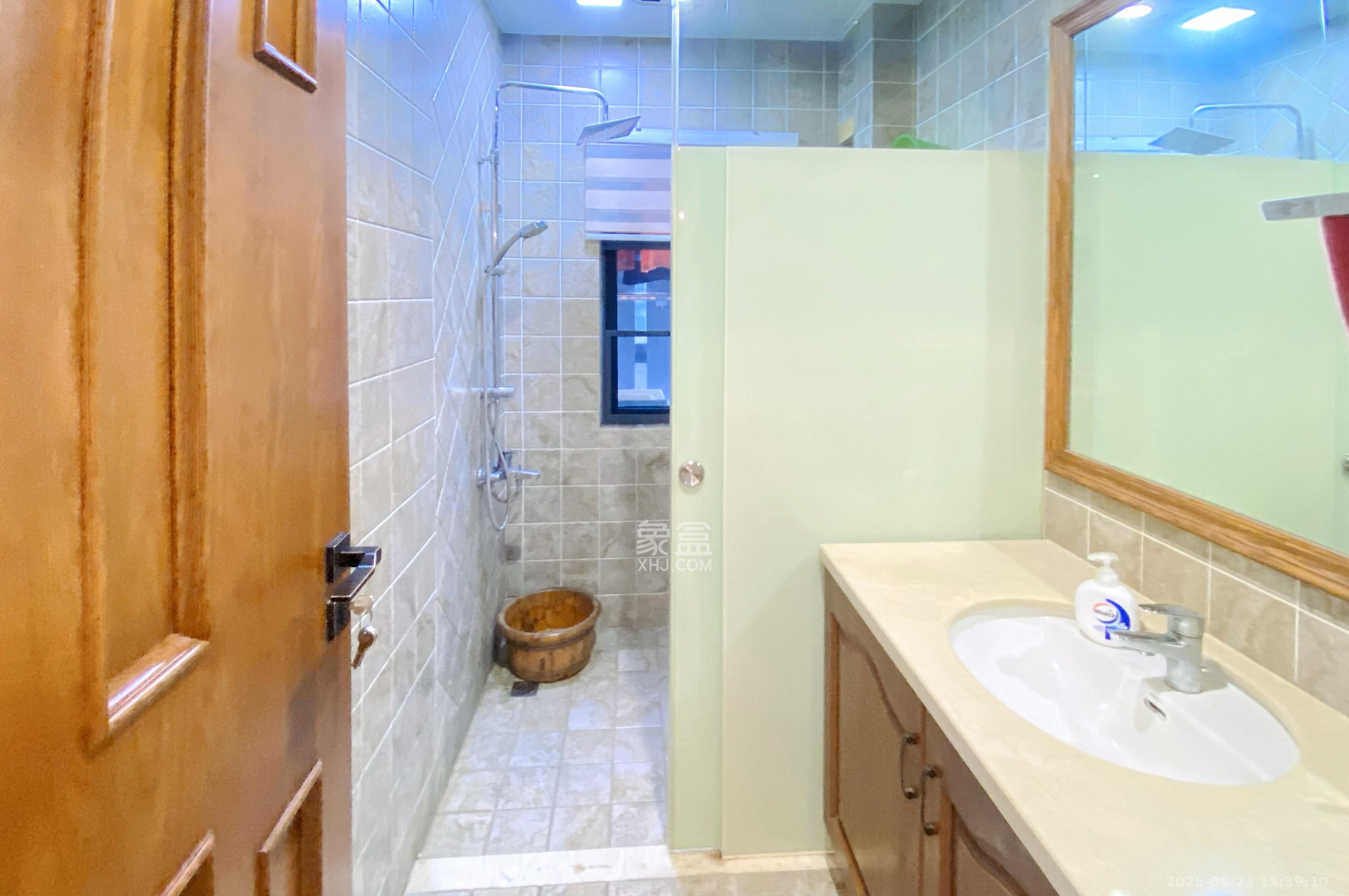 君康家园（梅溪湖七喜街）  4室2厅2卫    278.0万卫生间