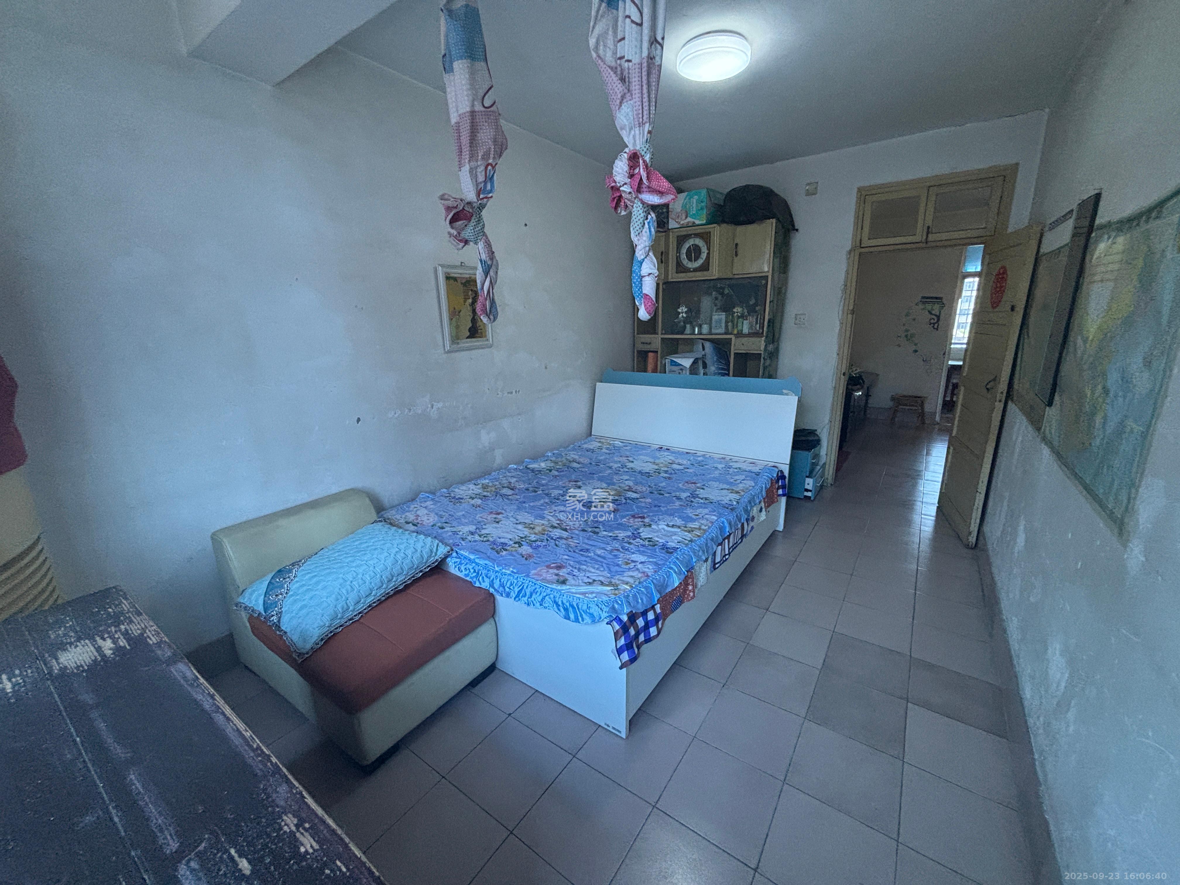 水泵厂宿舍 2室2厅1卫 1200.0元/月 水泵厂宿舍 2室2厅1卫 1200.0元/月室内图