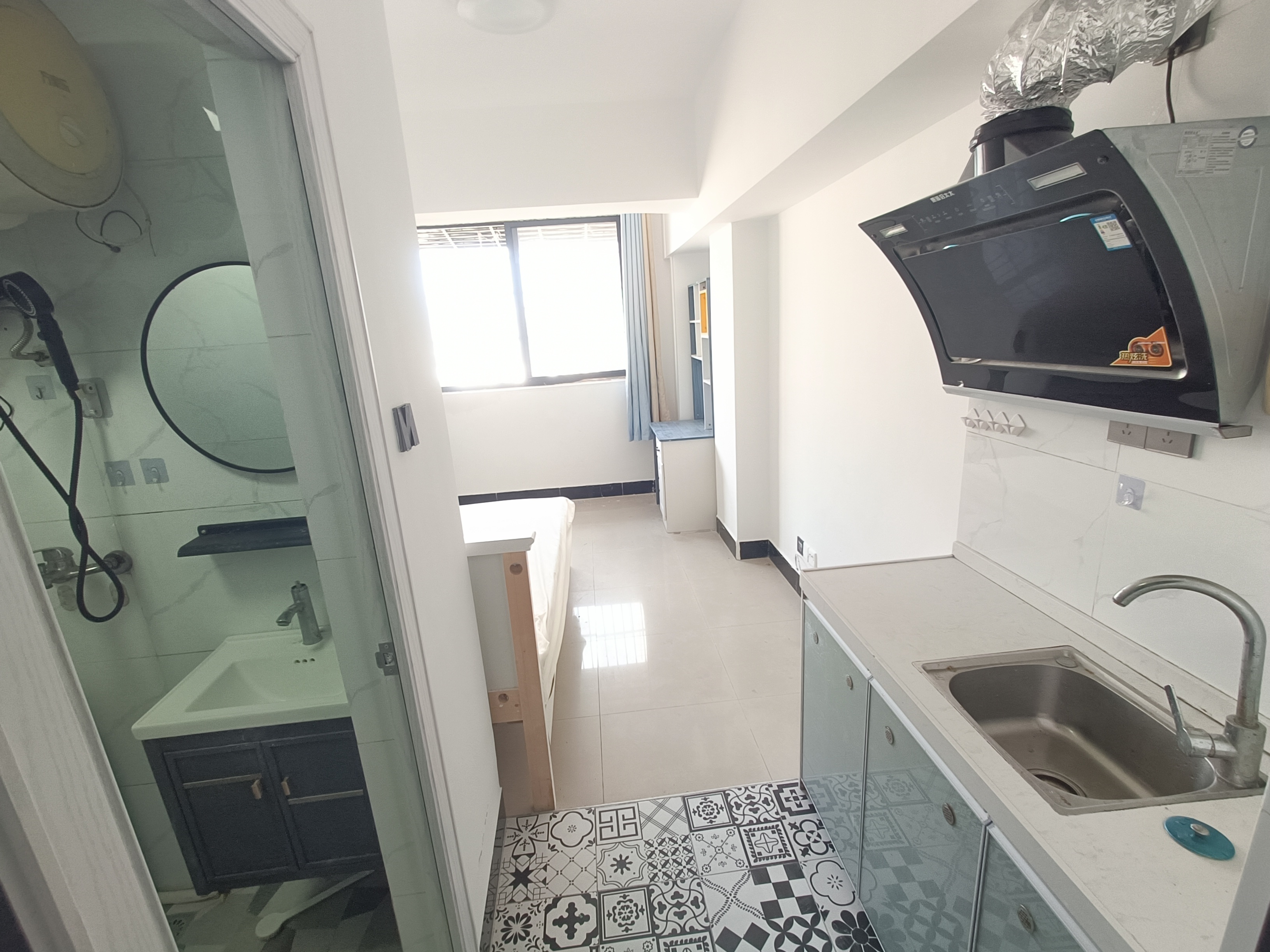 金都大厦(龙华路) 1室0厅1卫 999.0元/月 金都大厦(龙华路) 1室0厅1卫 999.0元/月室内图