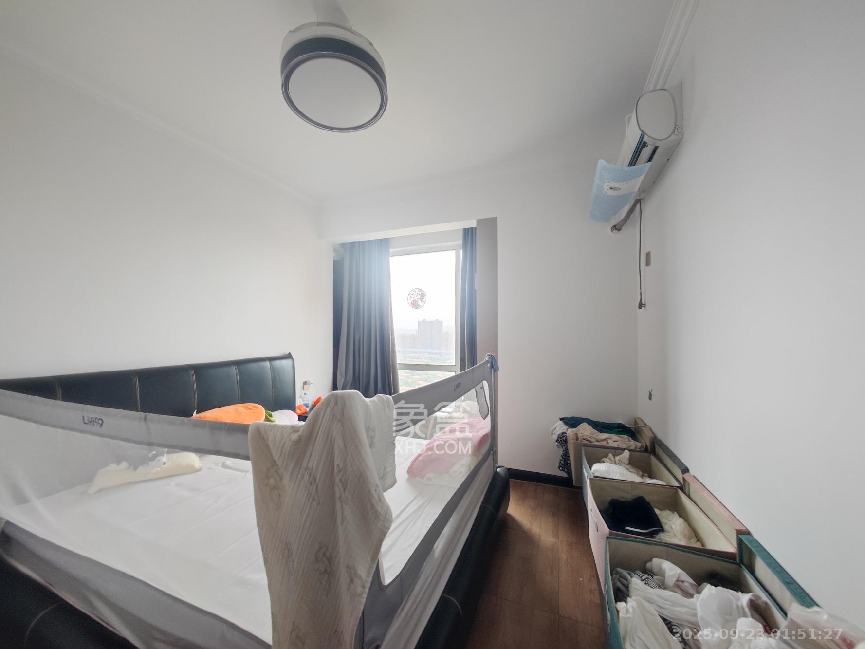 五矿万境水岸二期（五矿万境水岸和苑）  2室2厅1卫    99.6万卧室