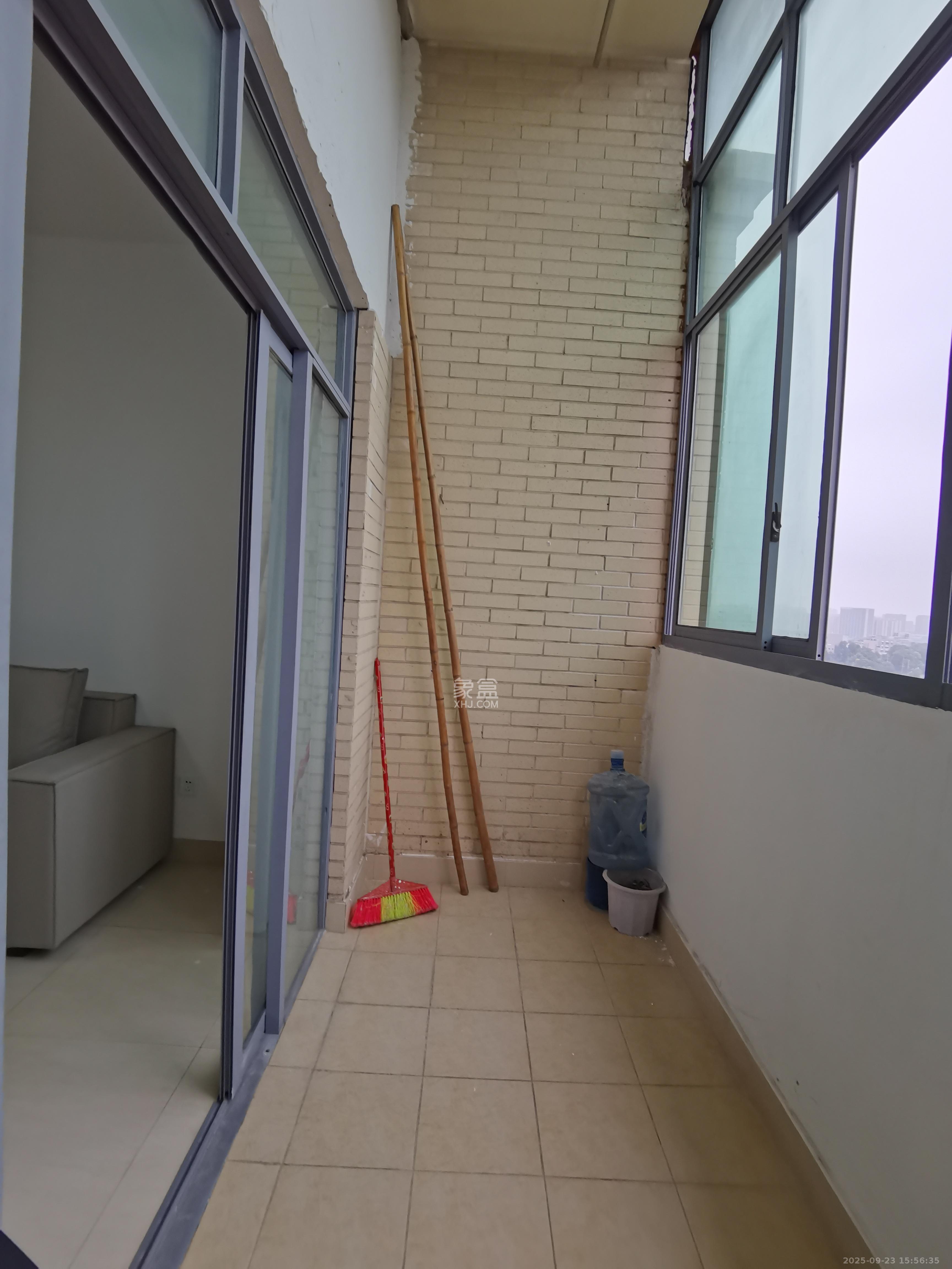 夏威夷碧水春城(碧桂园城市花园) 3室2厅1卫 1800.0元/月 夏威夷碧水春城(碧桂园城市花园) 3室2厅1卫 1800.0元/月室内图