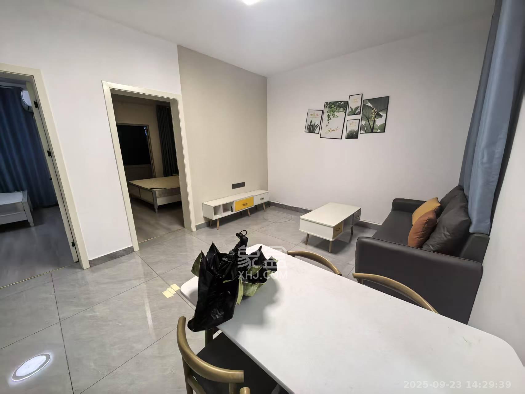 省水院宿舍 2室1厅1卫 2500.0元/月 省水院宿舍 2室1厅1卫 2500.0元/月室内图