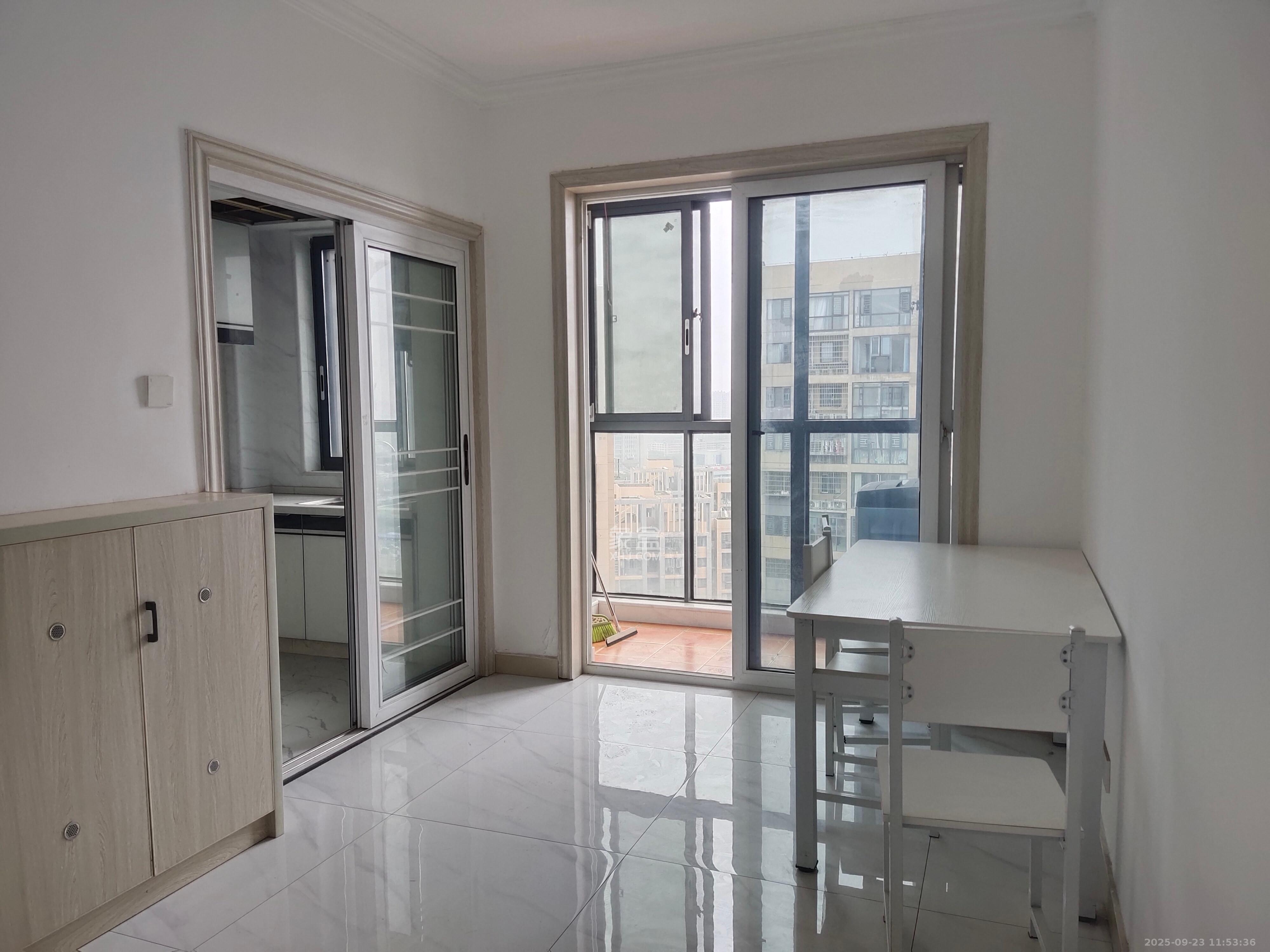 朝正美苑 3室2厅2卫 2700.0元/月 朝正美苑 3室2厅2卫 2700.0元/月室内图