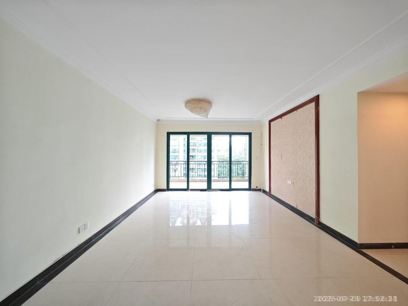 恒大城 4室2厅2卫 2600.0元/月 恒大城 4室2厅2卫 2600.0元/月室内图