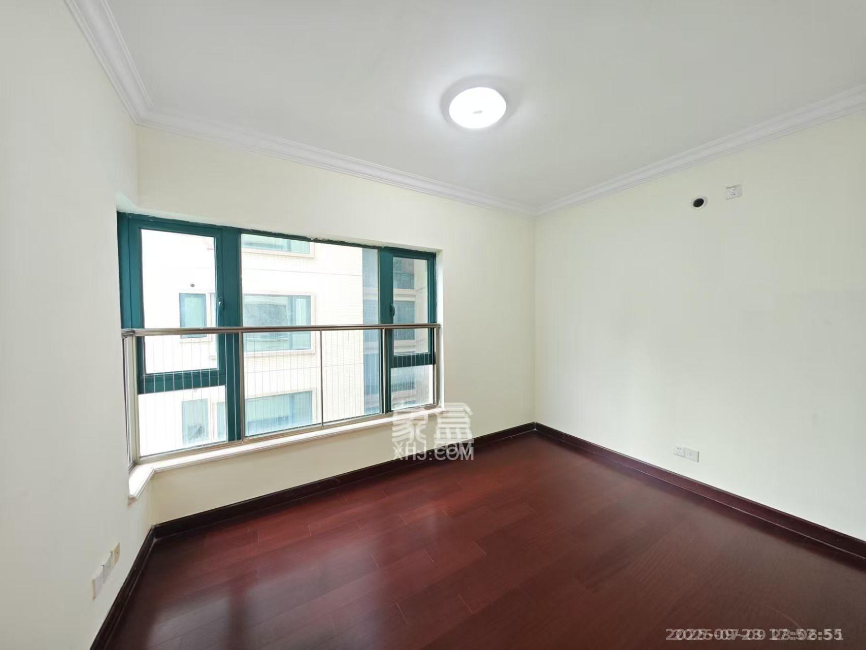 恒大城 4室2厅2卫 2600.0元/月 恒大城 4室2厅2卫 2600.0元/月室内图