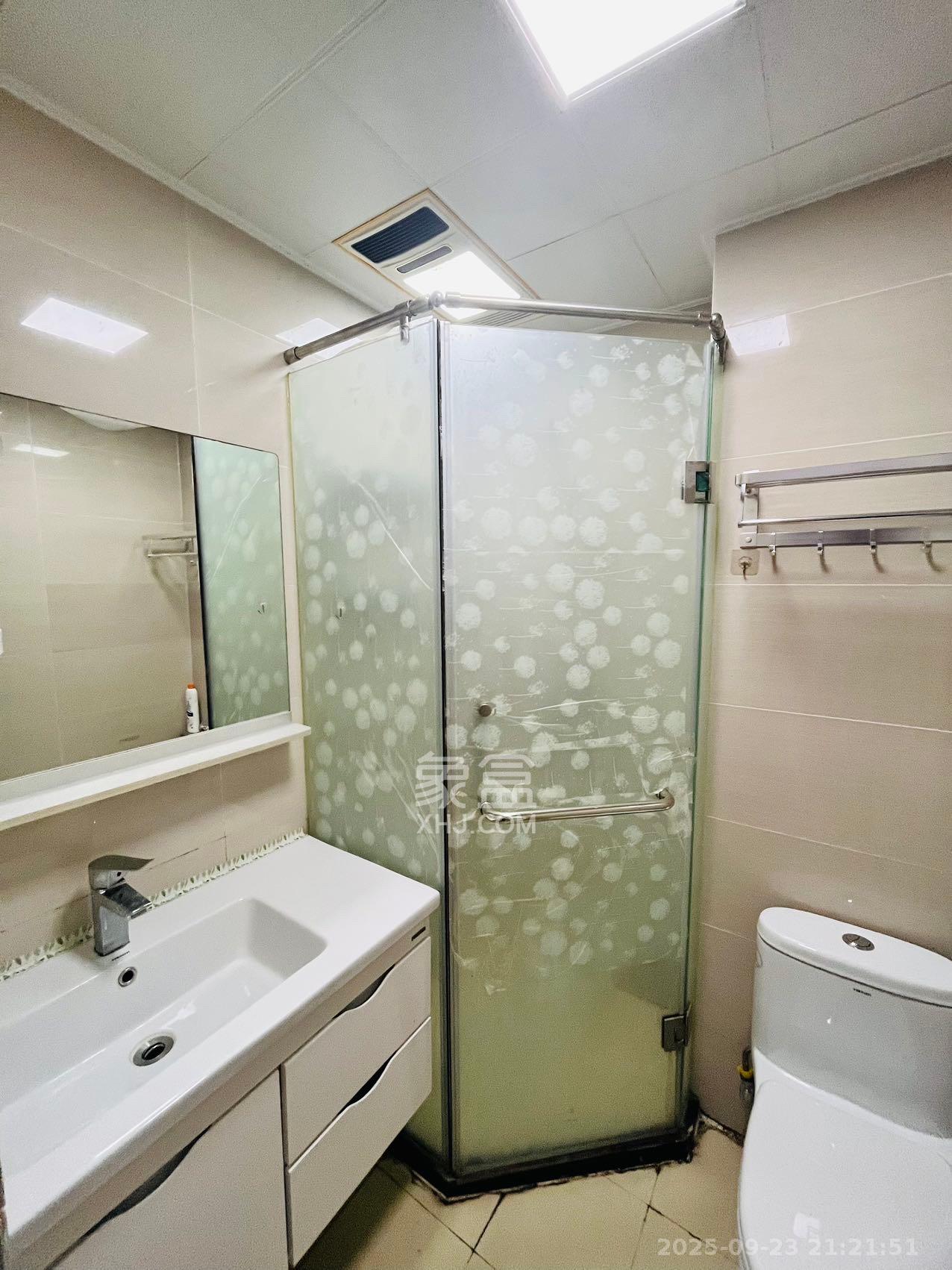 梅溪鑫苑名家 1室1厅1卫 1300.0元/月 梅溪鑫苑名家 1室1厅1卫 1300.0元/月室内图