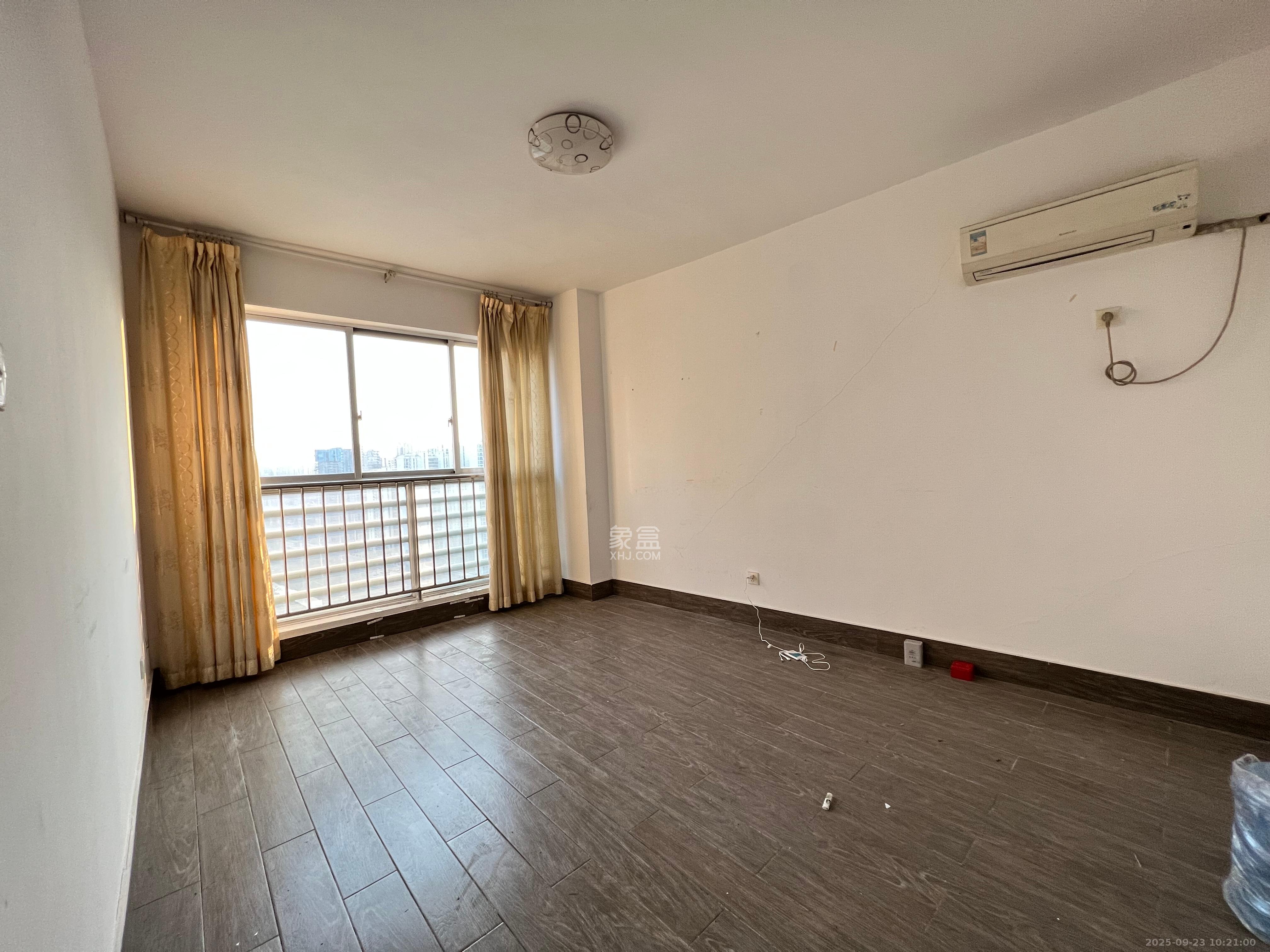 华菱新城地标 2室2厅1卫 2000.0元/月 华菱新城地标 2室2厅1卫 2000.0元/月室内图