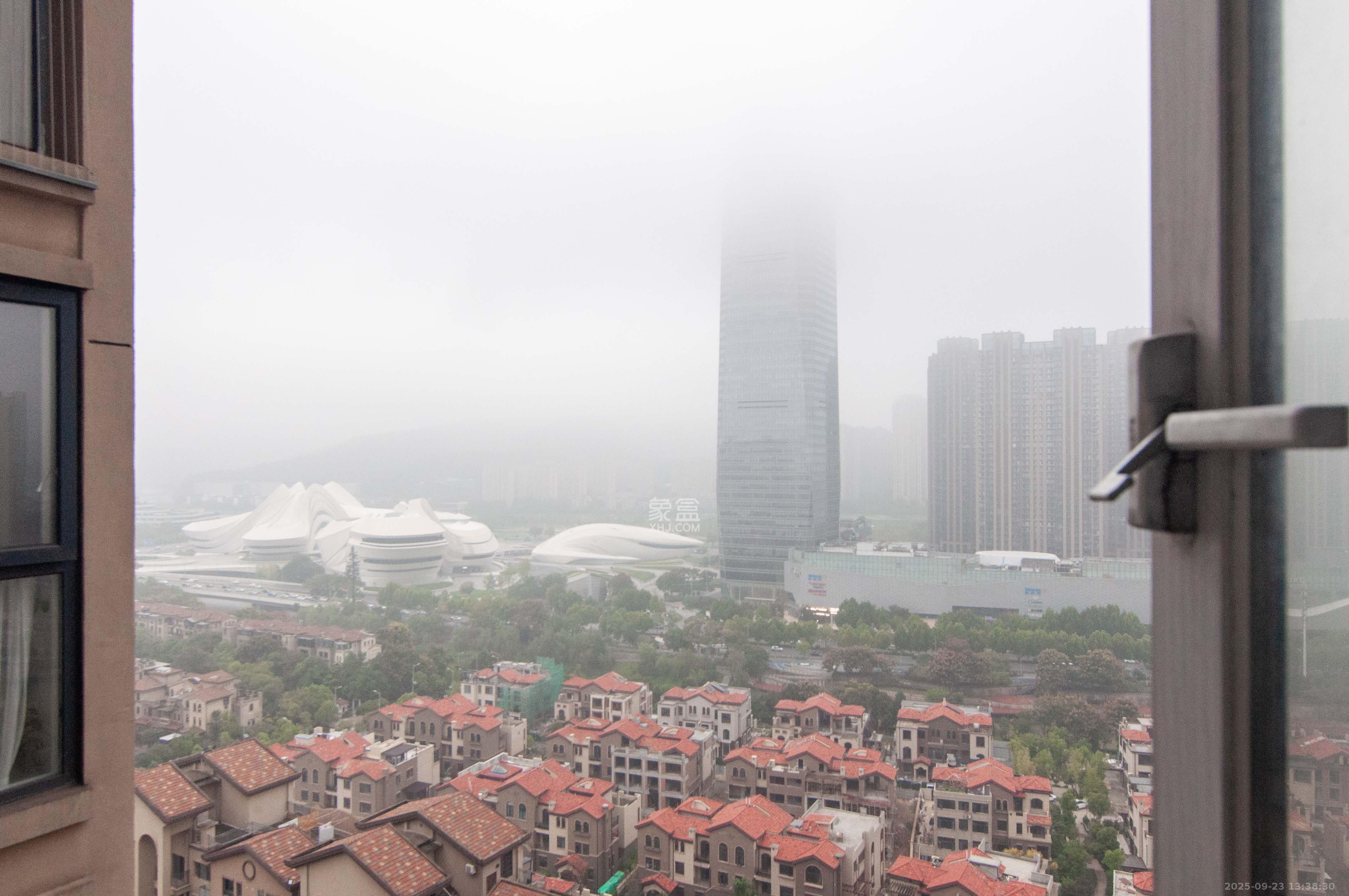 振业城二期 3室2厅2卫 152.0万 振业城二期 3室2厅2卫 152.0万其他