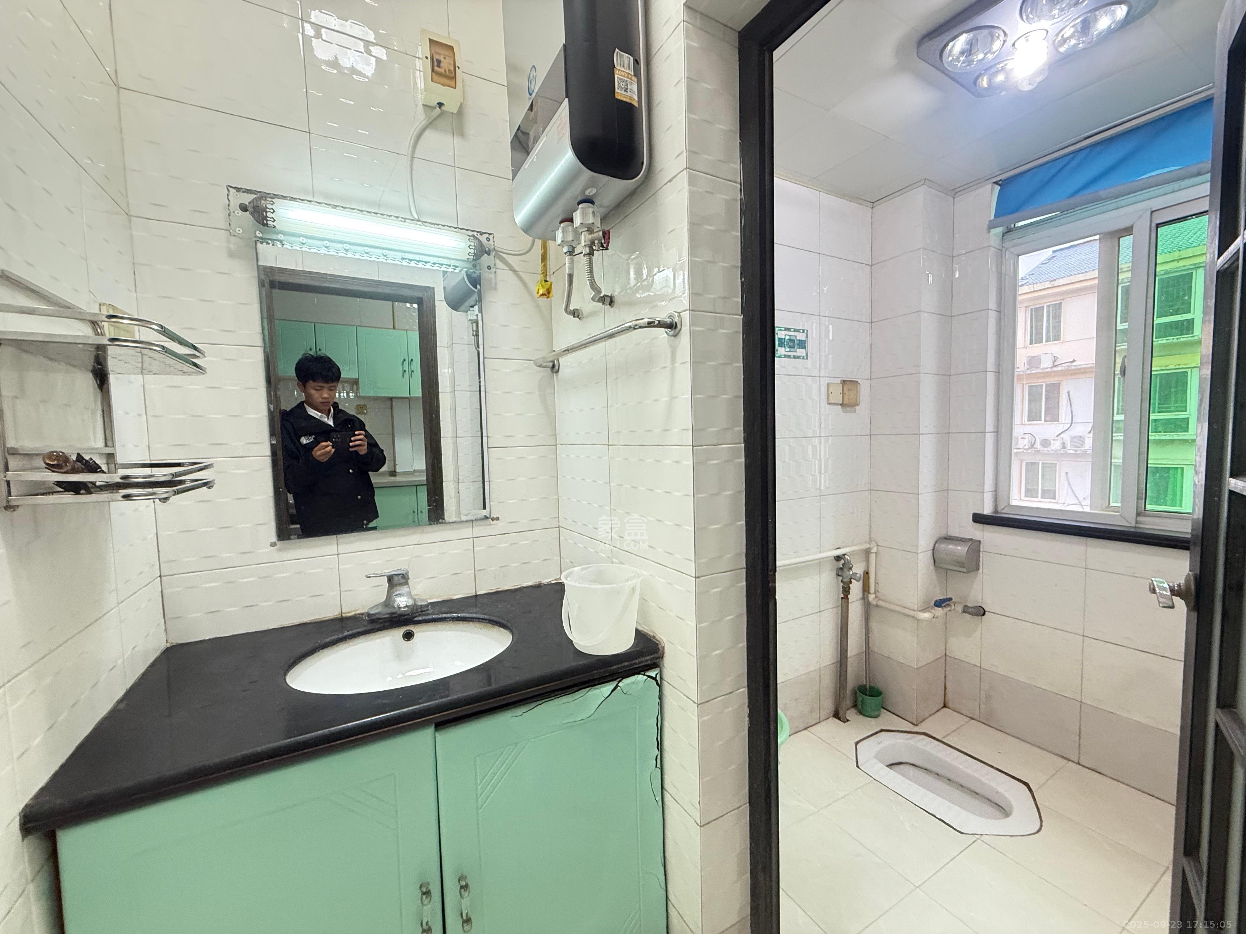 咸嘉新村嘉旺苑 3室2厅2卫 2500.0元/月 咸嘉新村嘉旺苑 3室2厅2卫 2500.0元/月室内图