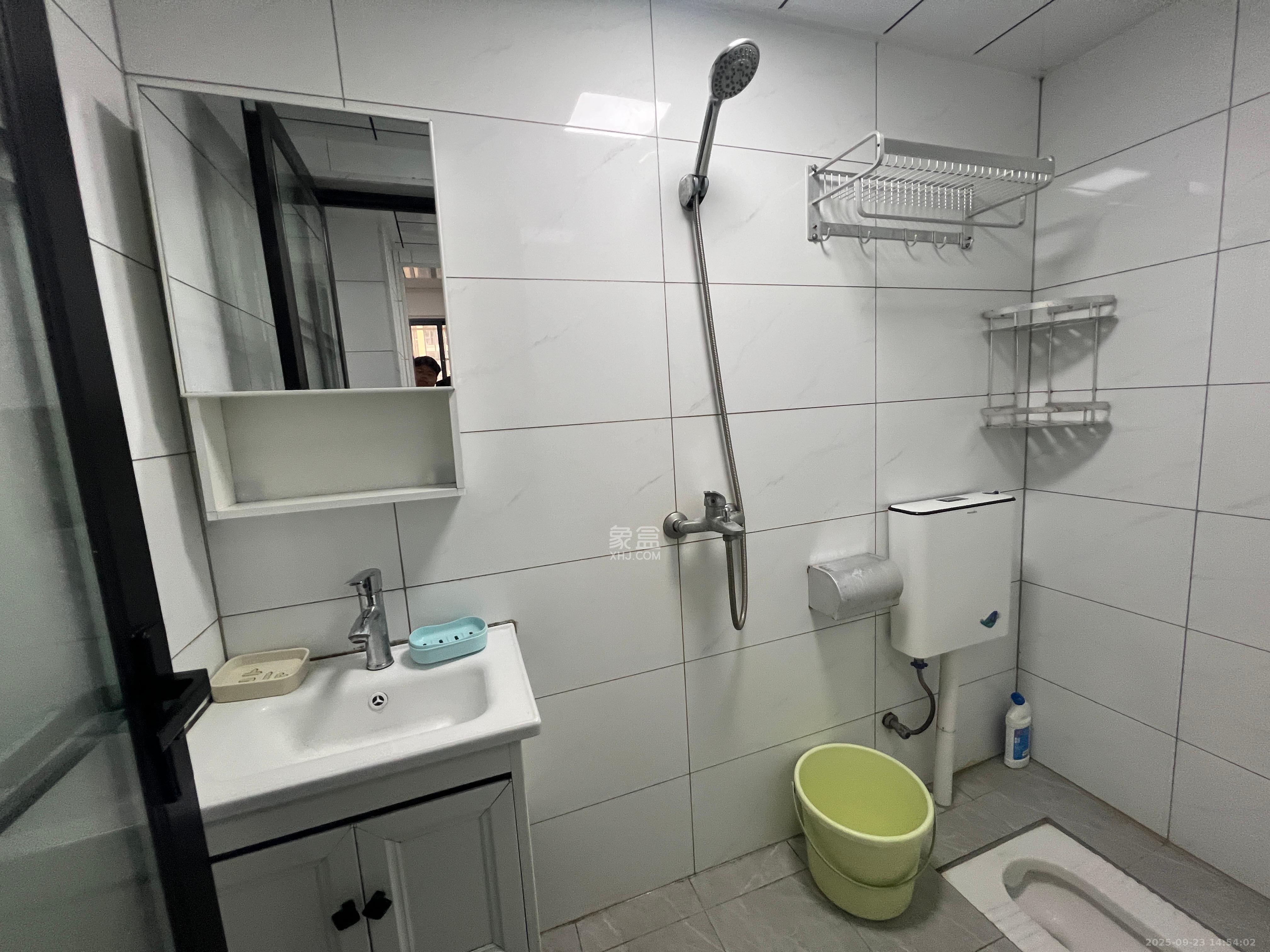 星城新宇川河苑 1室1厅1卫 1150.0元/月 星城新宇川河苑 1室1厅1卫 1150.0元/月室内图