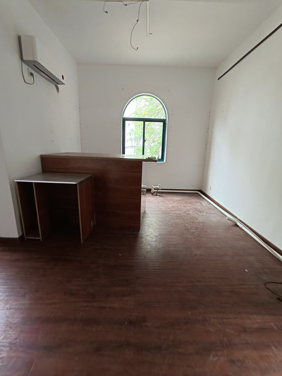 龙园别墅 6室3厅1卫 9900.0元/月 龙园别墅 6室3厅1卫 9900.0元/月室内图