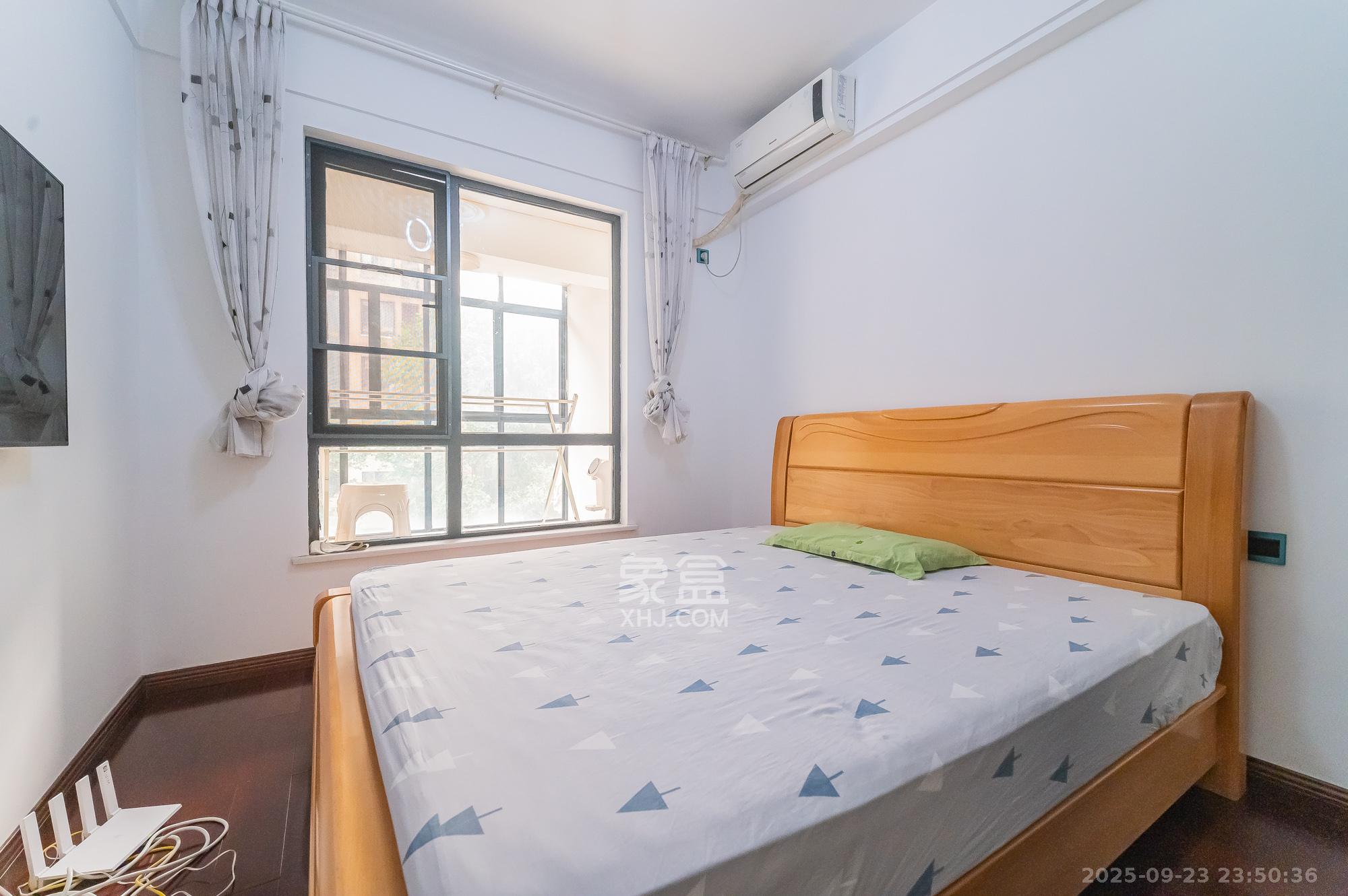 深业睿城  4室2厅2卫    133.8万卧室