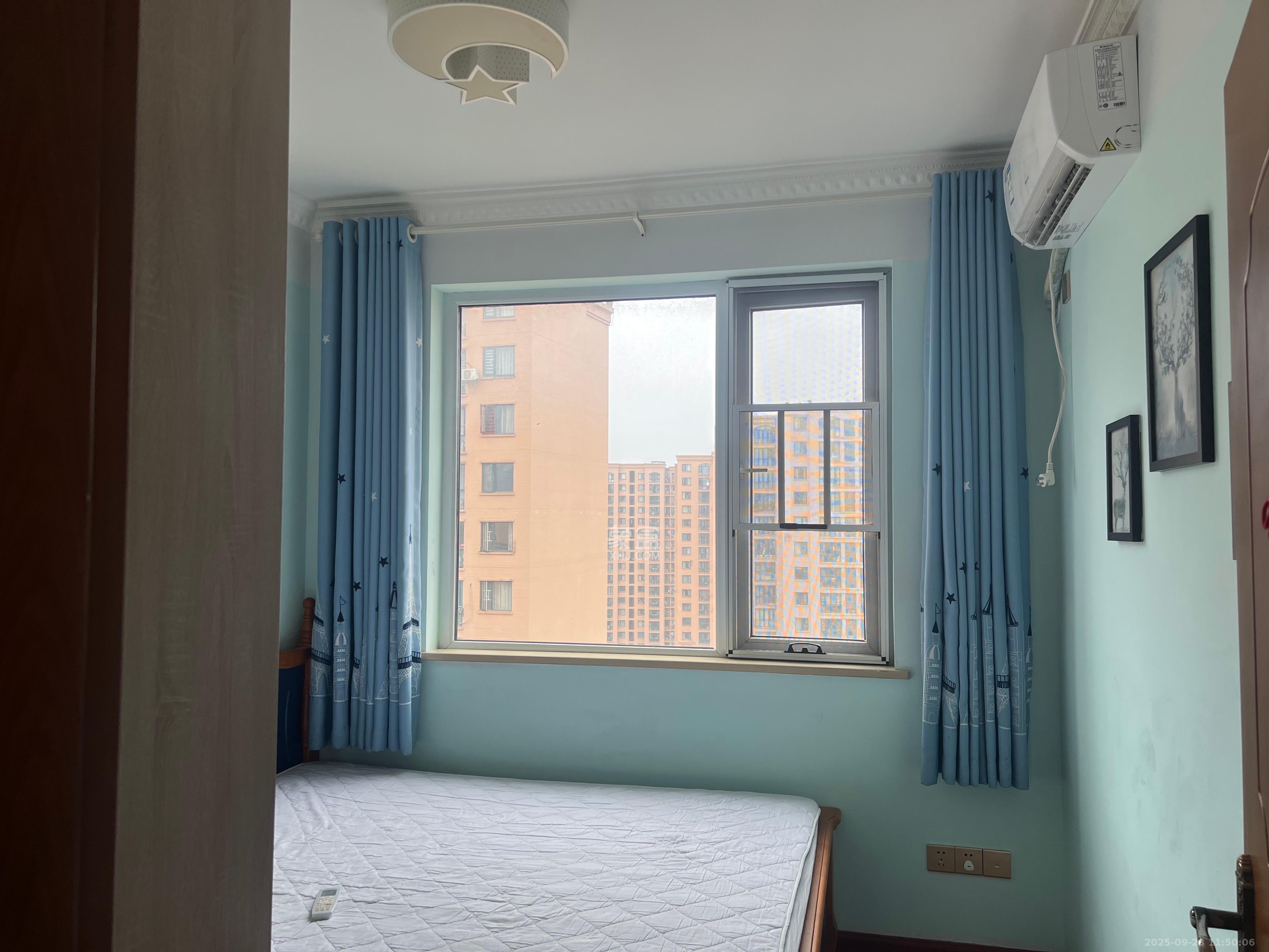 丽发新城 3室2厅2卫 2500.0元/月 丽发新城 3室2厅2卫 2500.0元/月室内图