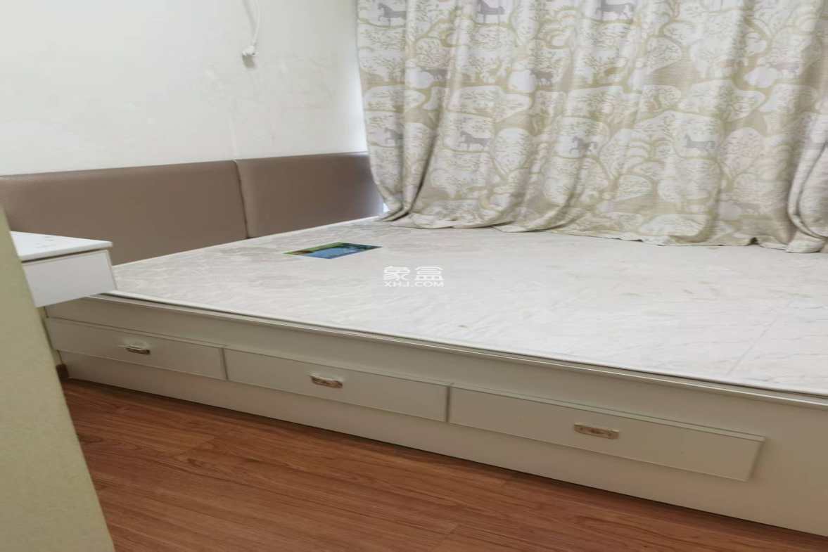 雄森国际 1室1厅1卫 1800.0元/月 雄森国际 1室1厅1卫 1800.0元/月室内图