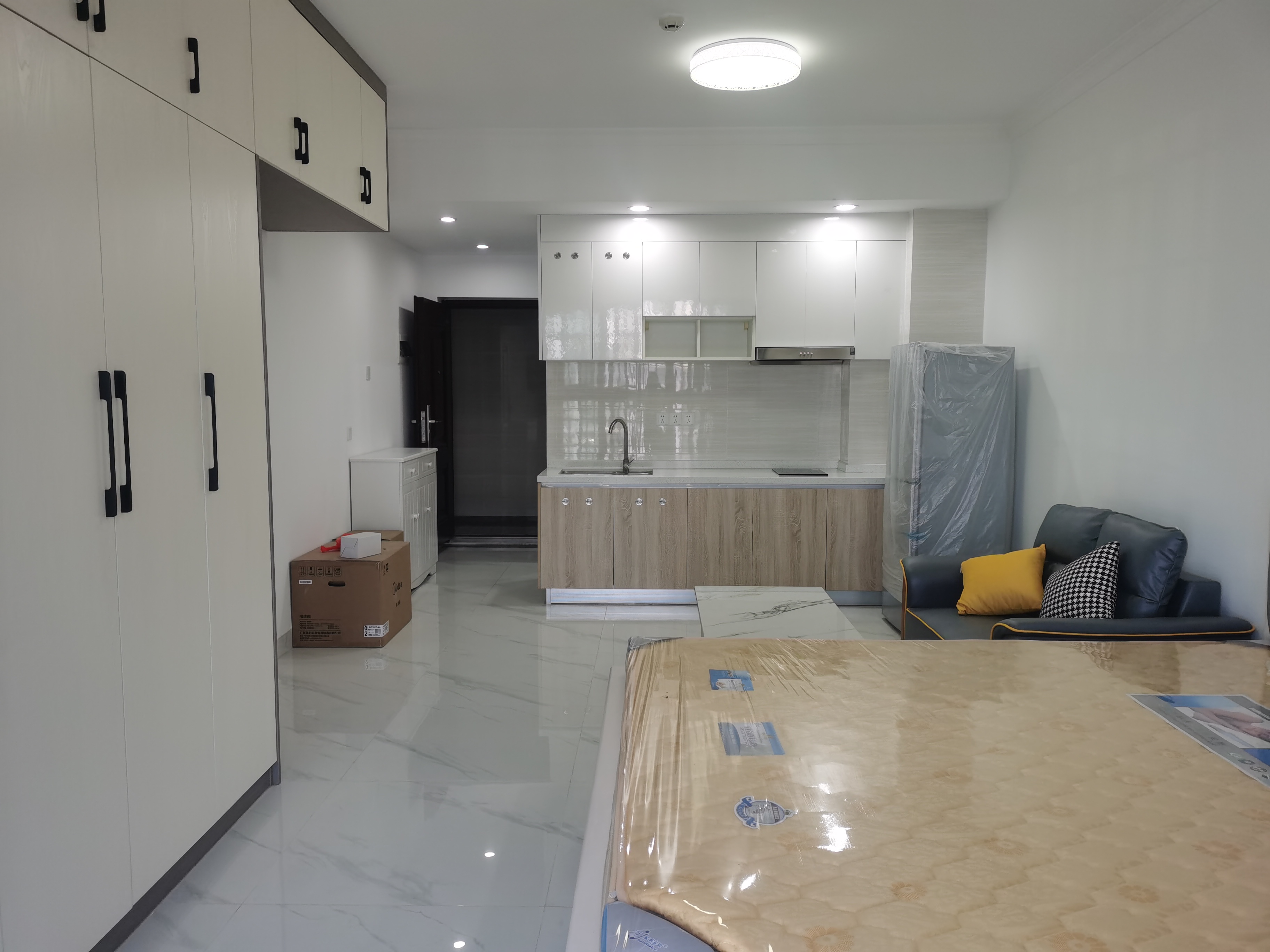 和谐家园(锦和广场) 1室0厅1卫 2500.0元/月 和谐家园(锦和广场) 1室0厅1卫 2500.0元/月室内图