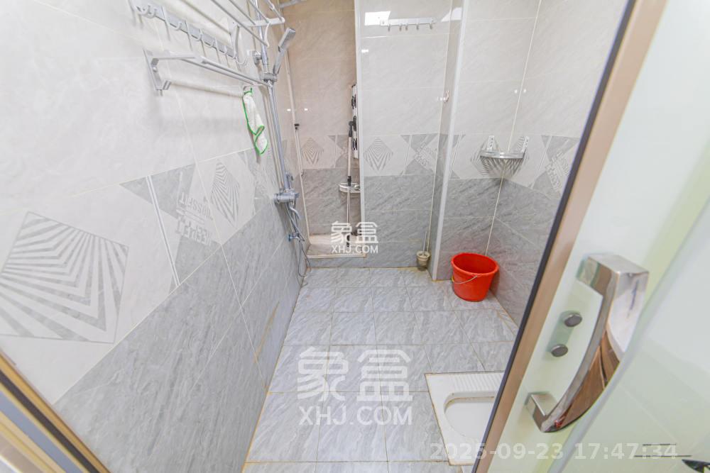 凯富南方鑫城  3室2厅1卫    2400.0元/月室内图