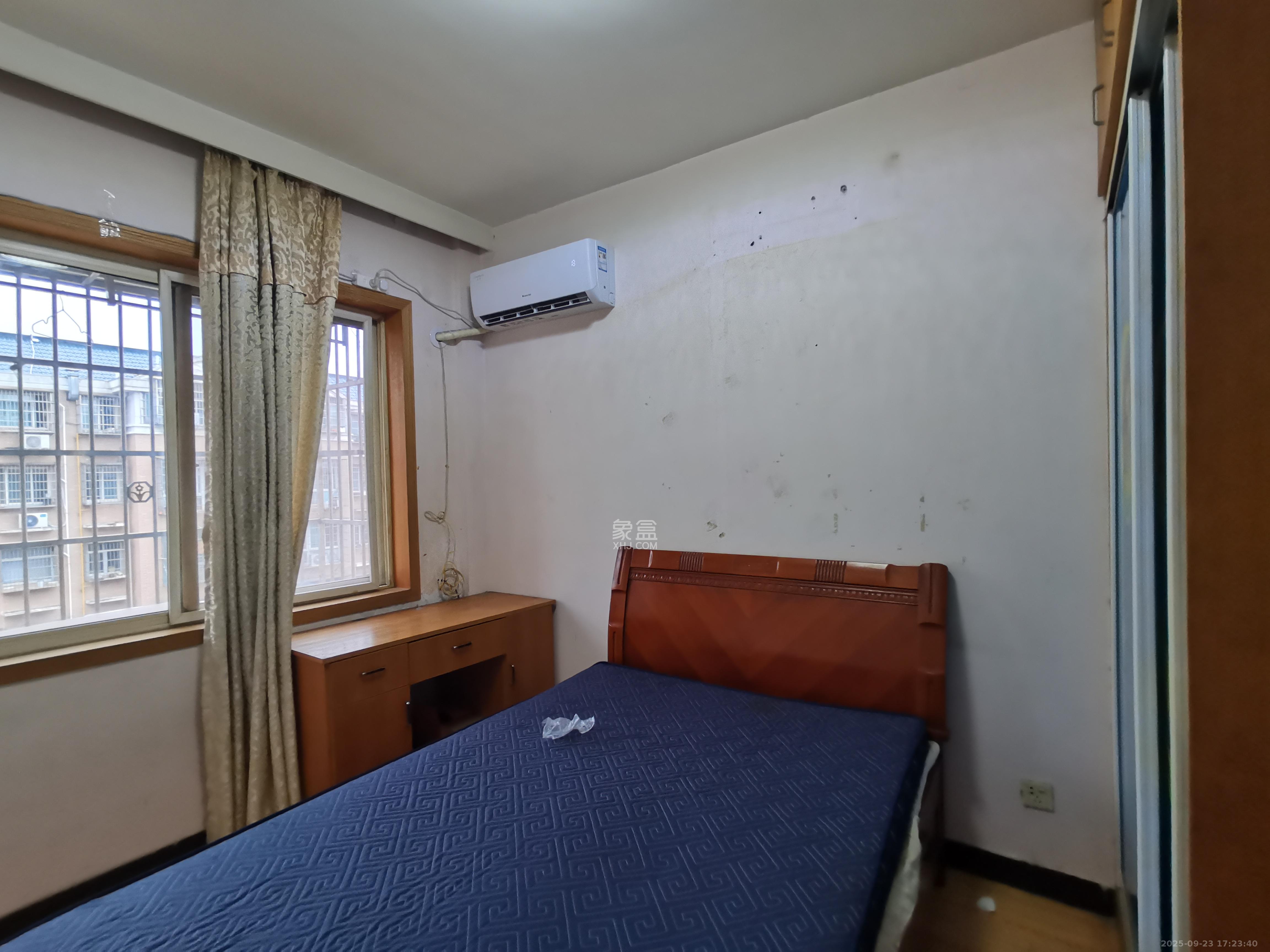 长建建材市场 2室2厅1卫 1600.0元/月 长建建材市场 2室2厅1卫 1600.0元/月室内图