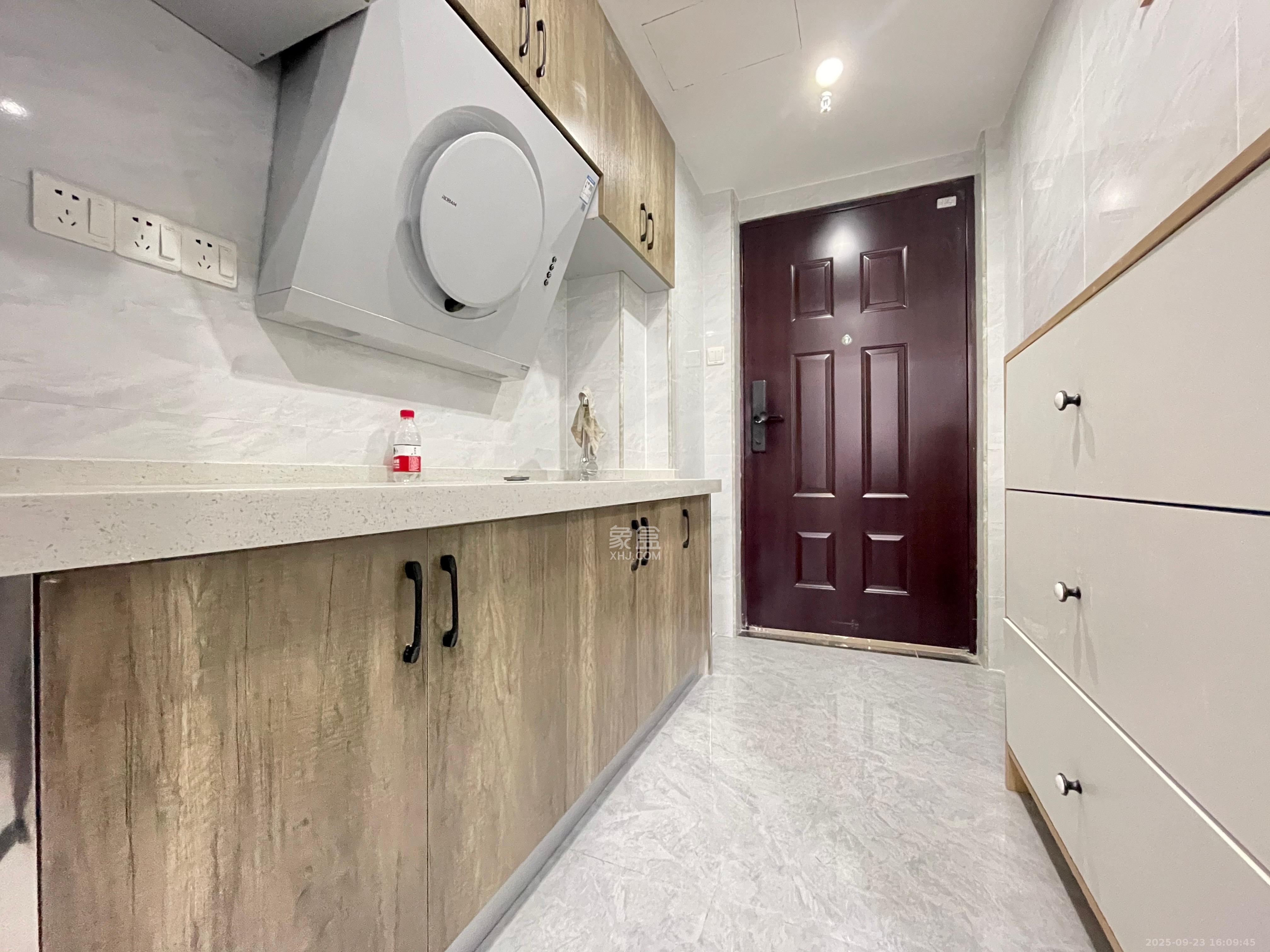 保利麓谷林语I区 1室1厅1卫 1500.0元/月 保利麓谷林语I区 1室1厅1卫 1500.0元/月室内图