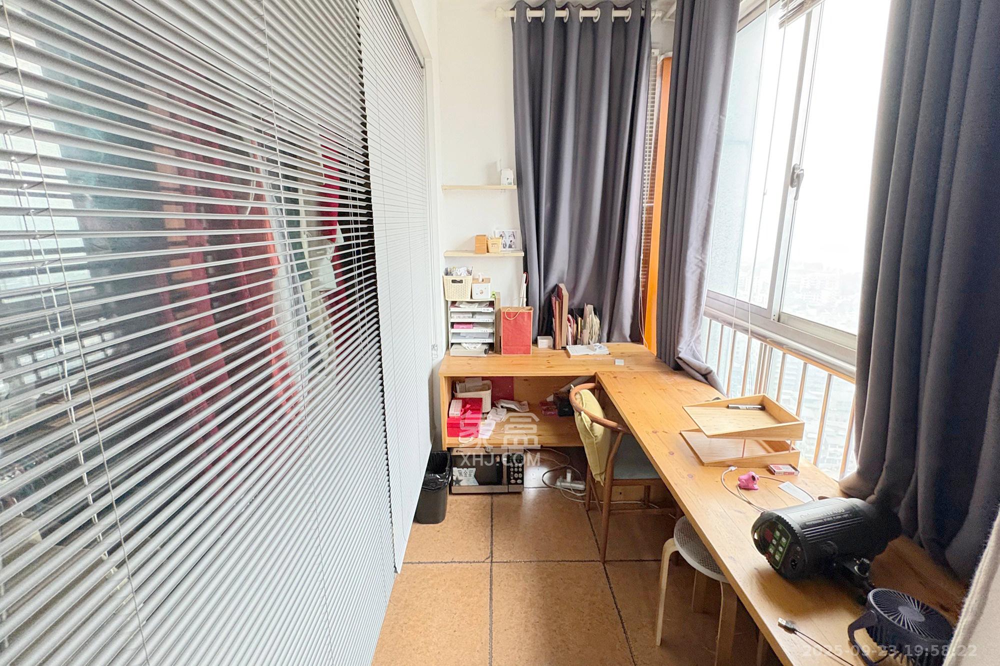 君临国际 2室2厅1卫 117.0万 君临国际 2室2厅1卫 117.0万其他