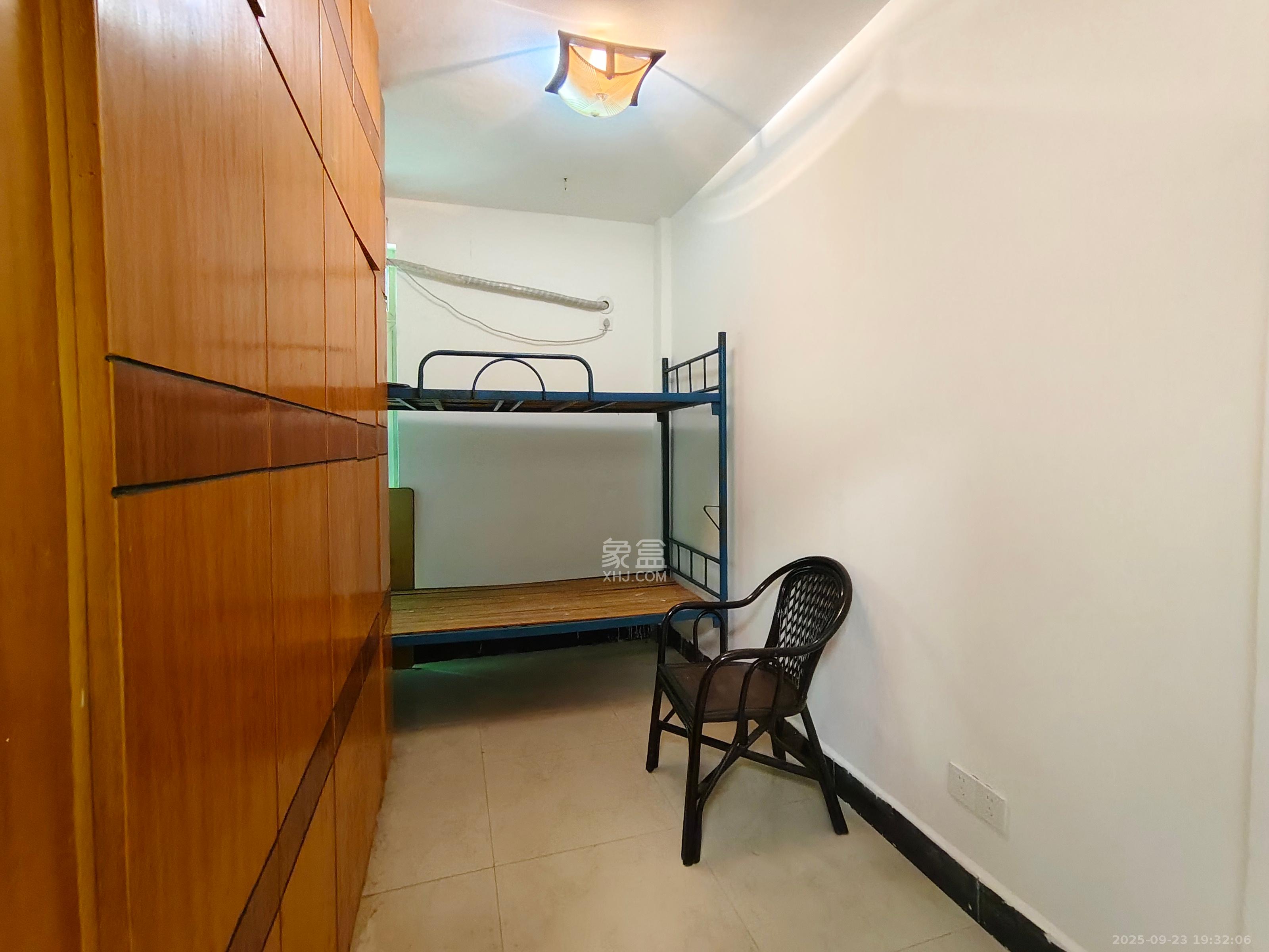 马王堆商贸城 2室1厅1卫 1300.0元/月 马王堆商贸城 2室1厅1卫 1300.0元/月室内图