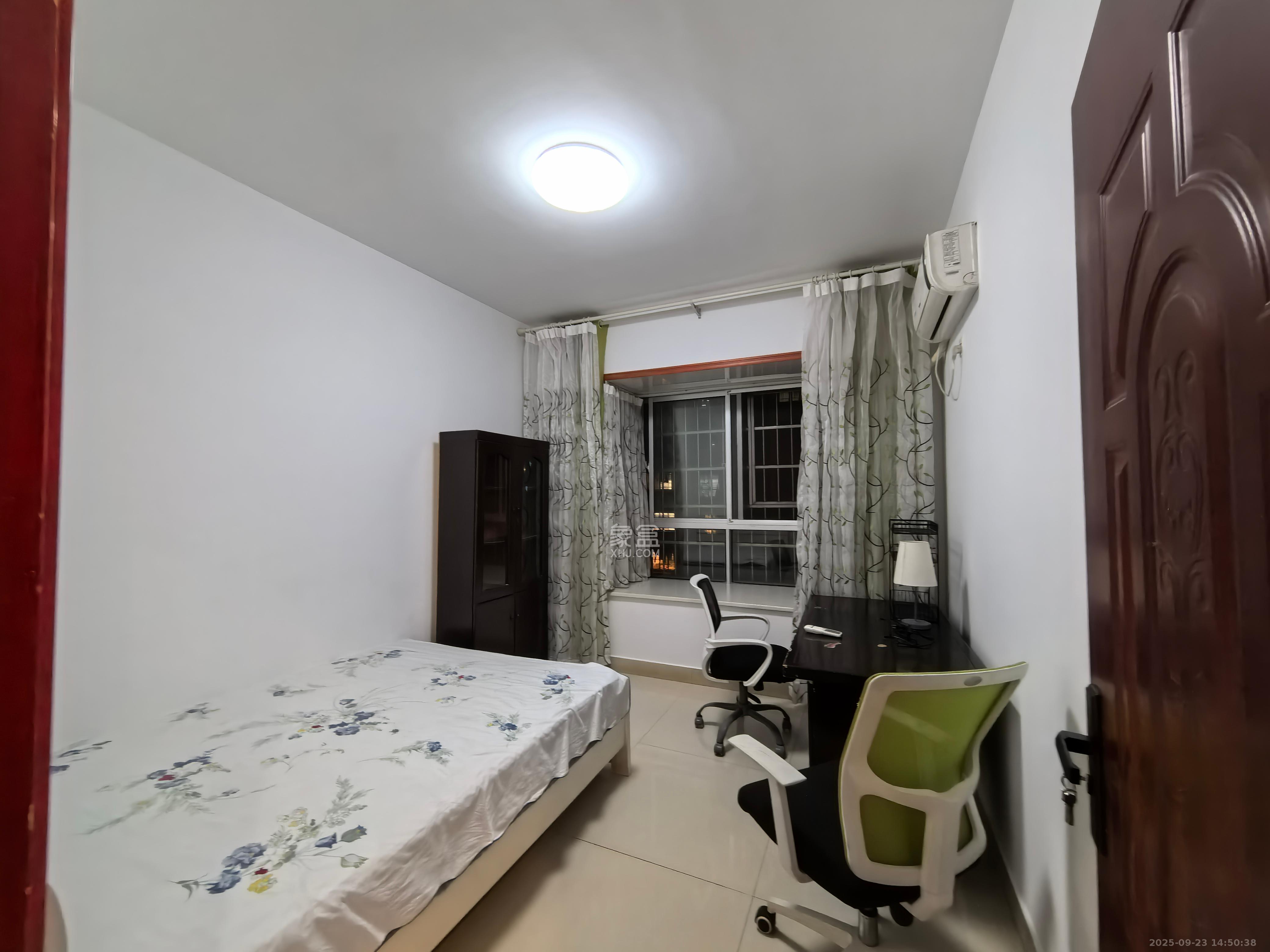 先锋新宇 3室2厅2卫 2200.0元/月 先锋新宇 3室2厅2卫 2200.0元/月室内图