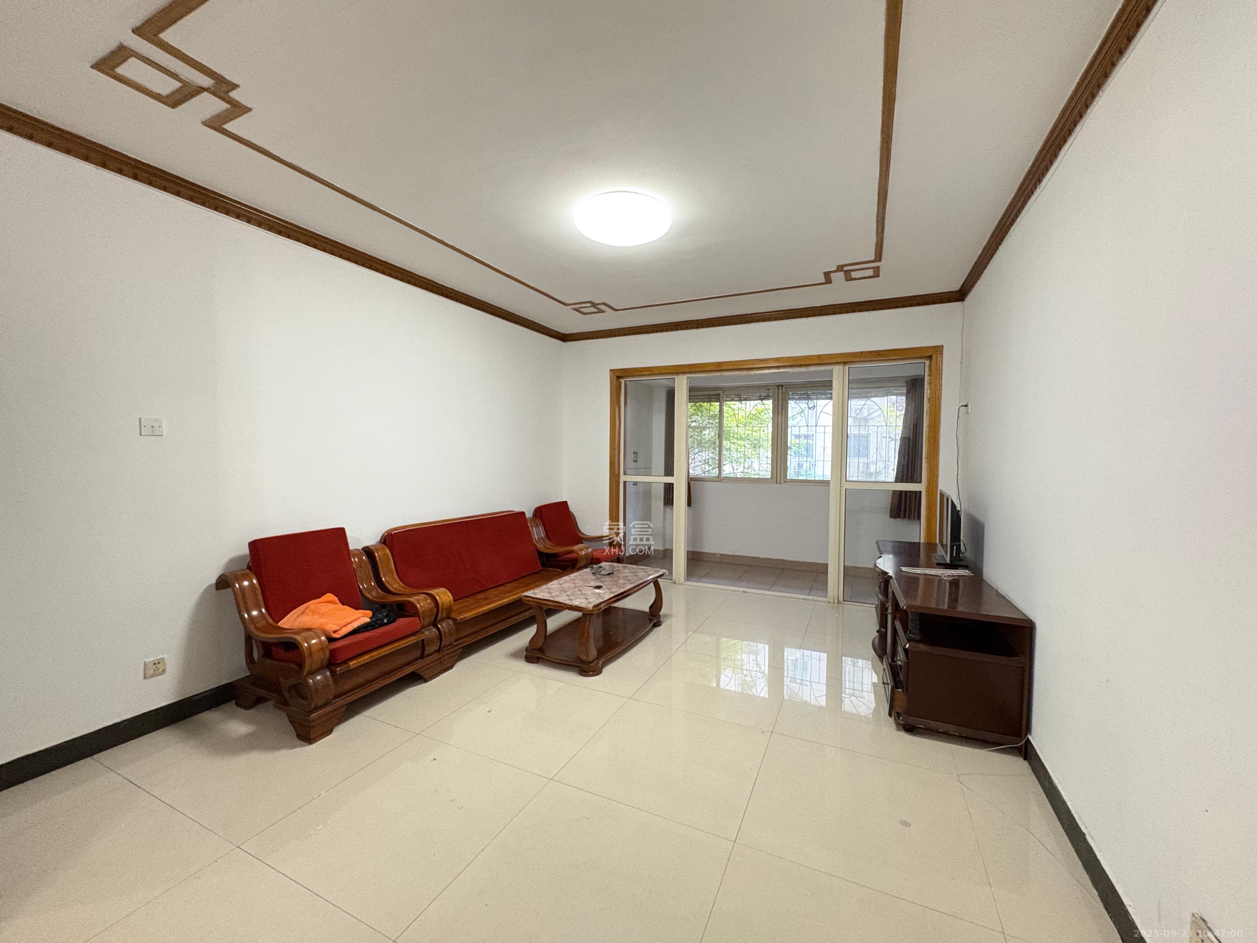 市政府小区(凤凰台巷66号) 3室2厅1卫 3000.0元/月 市政府小区(凤凰台巷66号) 3室2厅1卫 3000.0元/月室内图